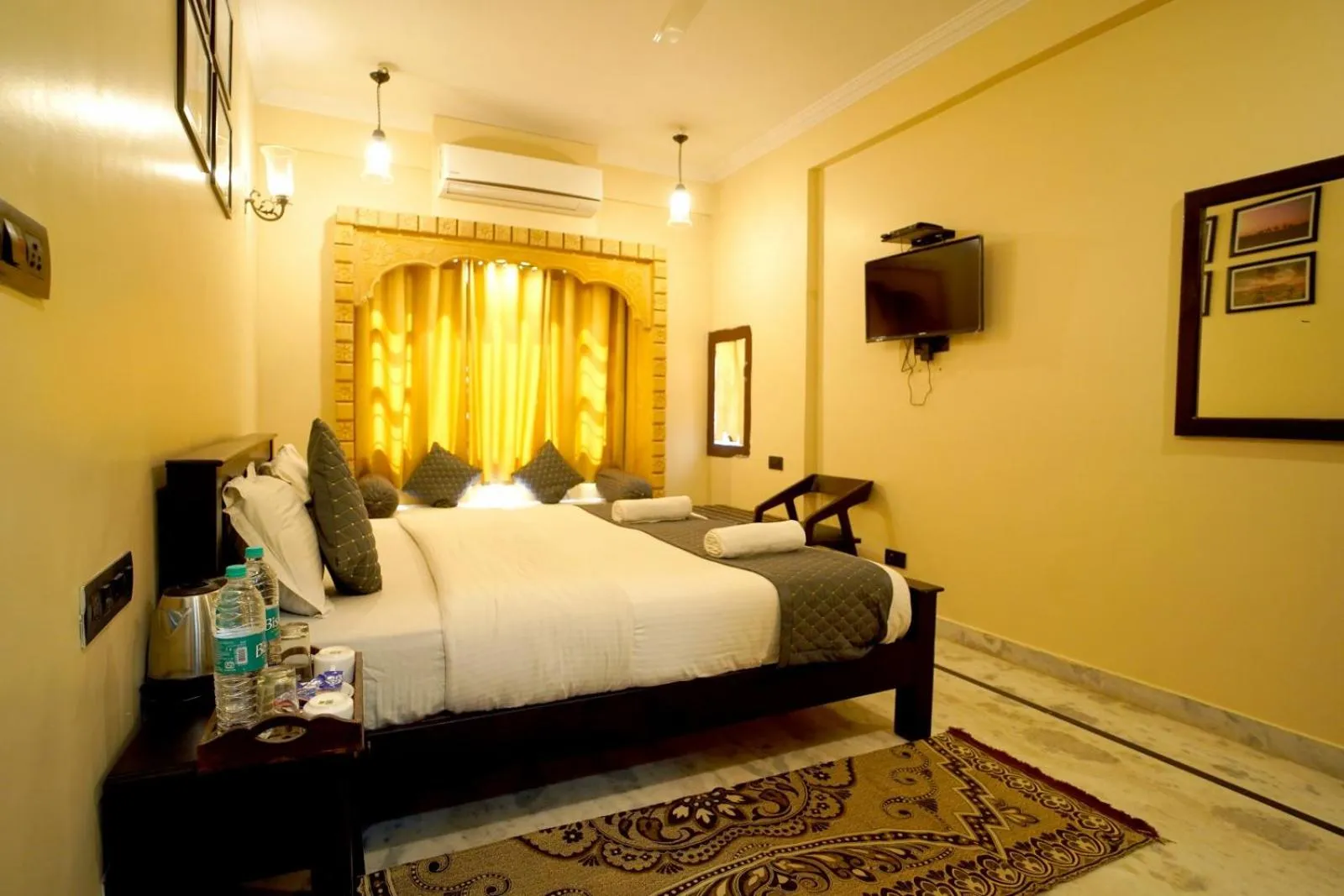 Bed in Hotel Vasshifa Palace