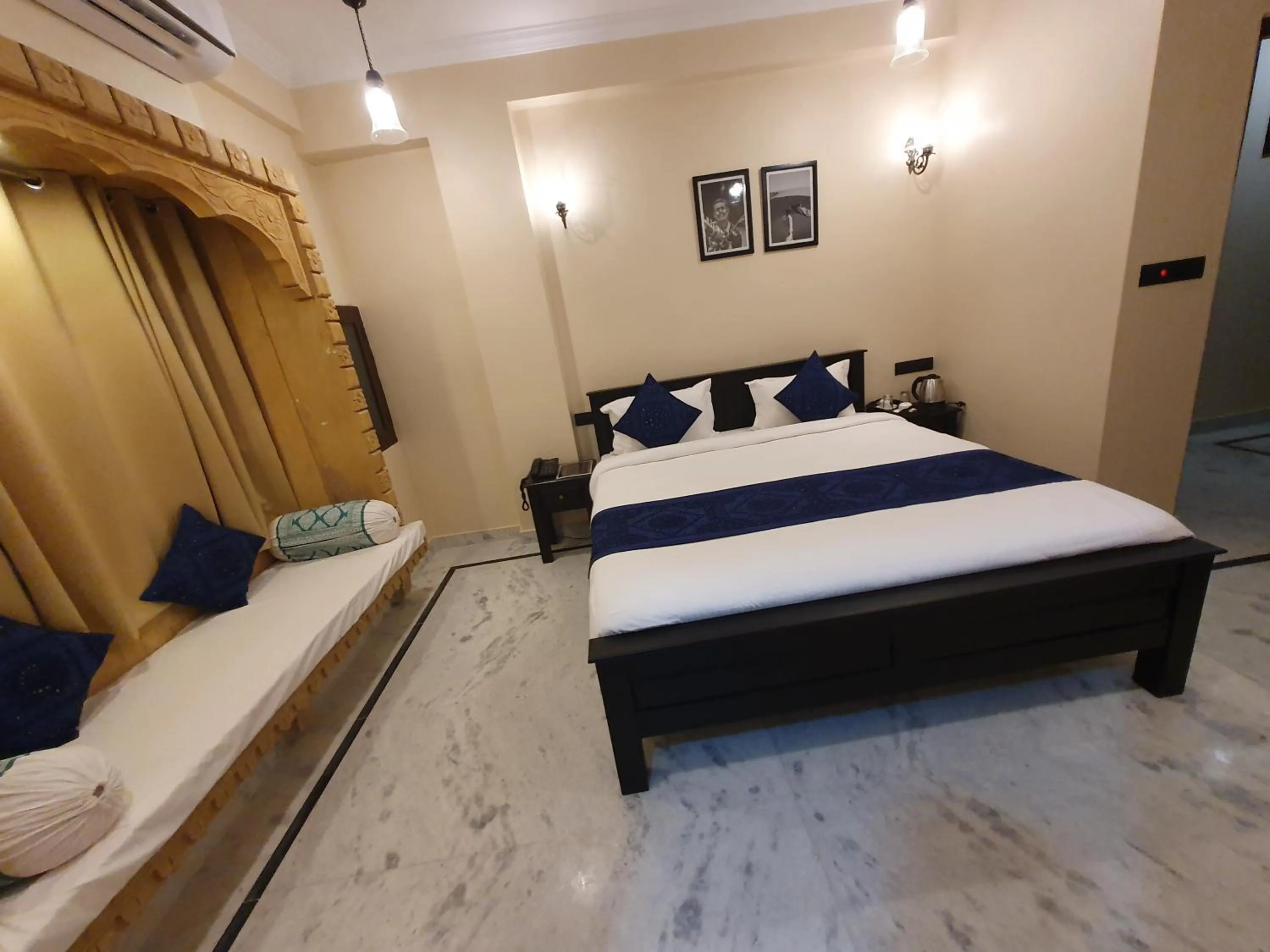 Bed in Hotel Vasshifa Palace