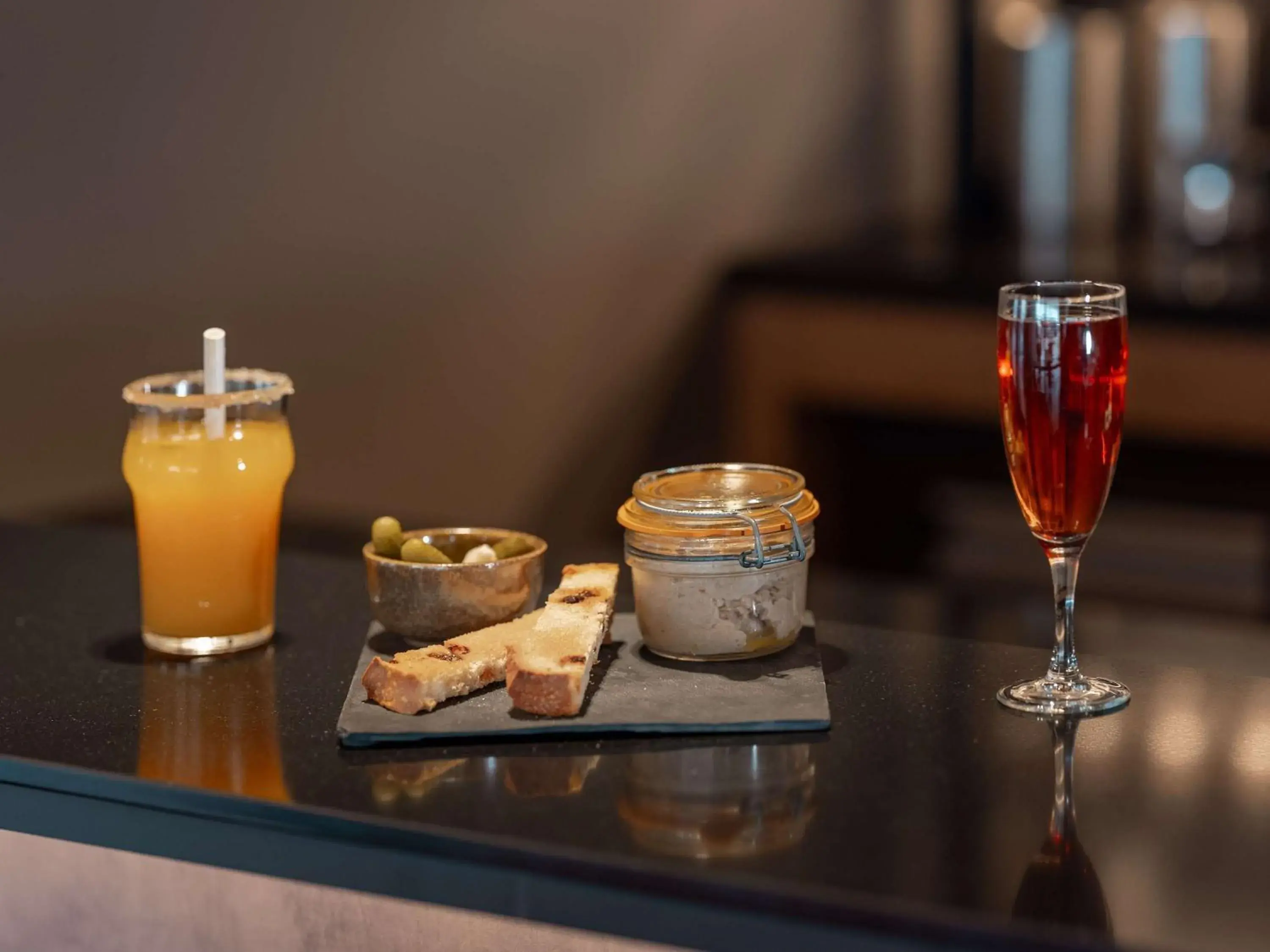Restaurant/places to eat in ibis Styles Fontenay Restaurant/places to eat in ibis Styles Fontenay