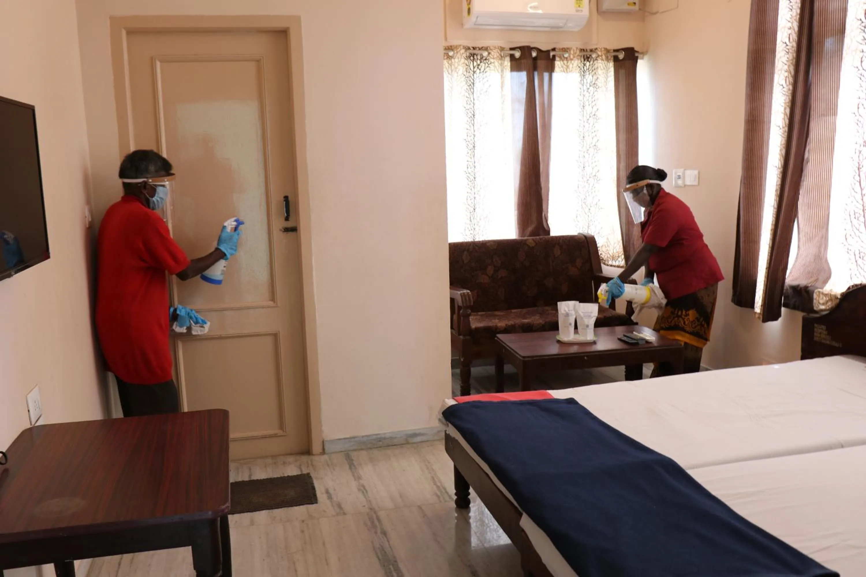 Staff in Hotel Pearls