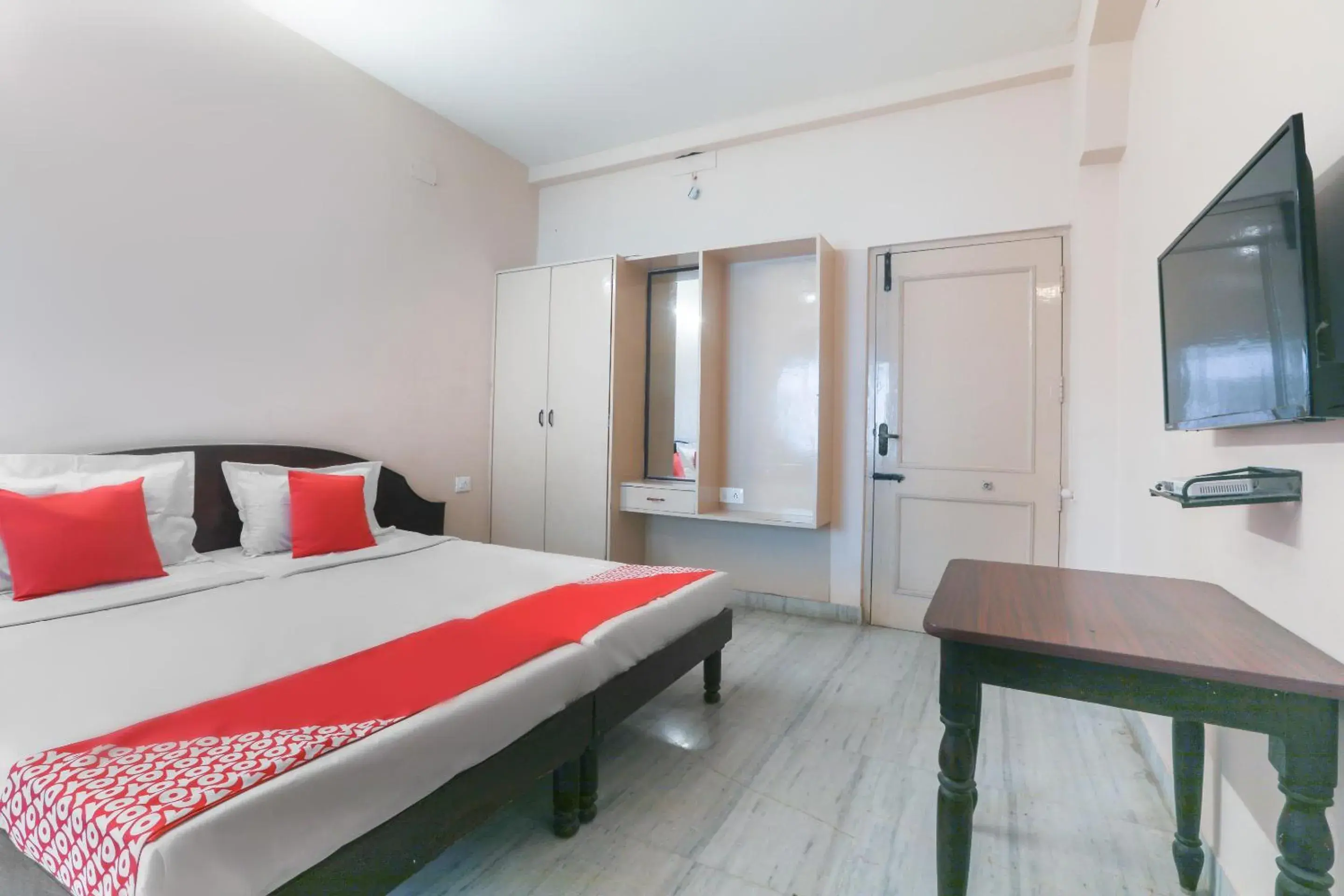 Standard Double Room - single occupancy in Hotel Pearls Standard Double Room - single occupancy in Hotel Pearls
