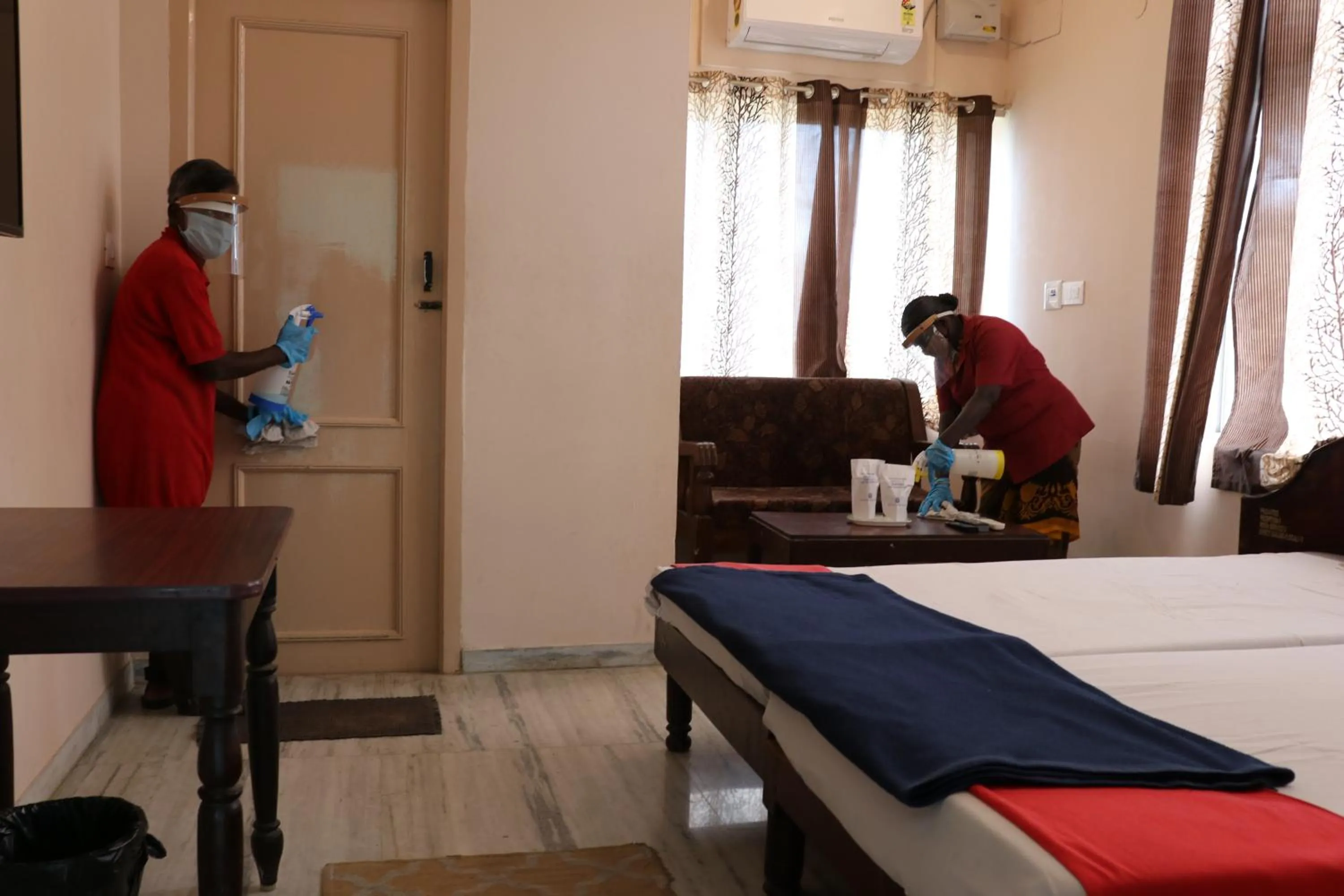 Staff in Hotel Pearls