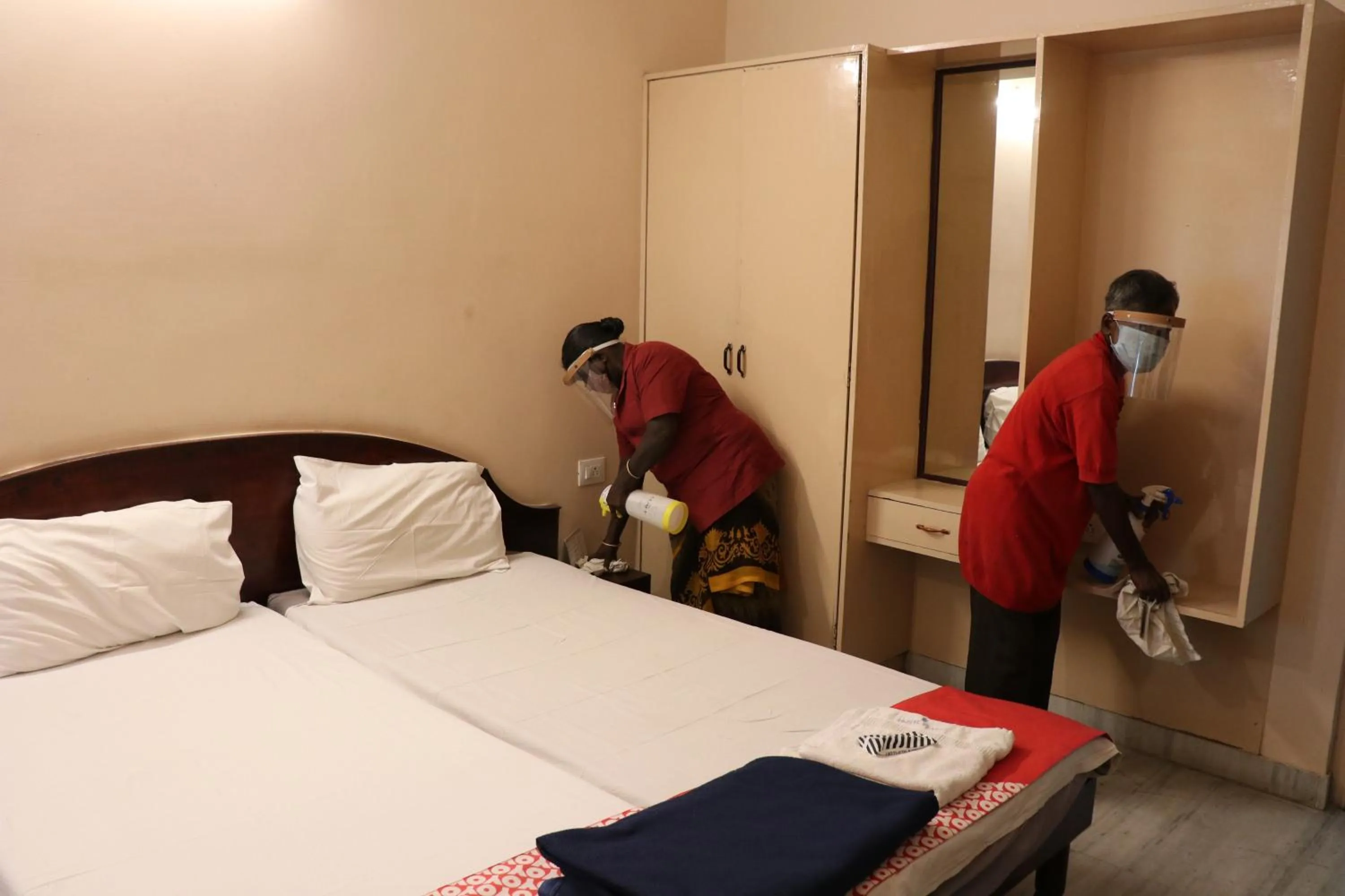 Staff in Hotel Pearls