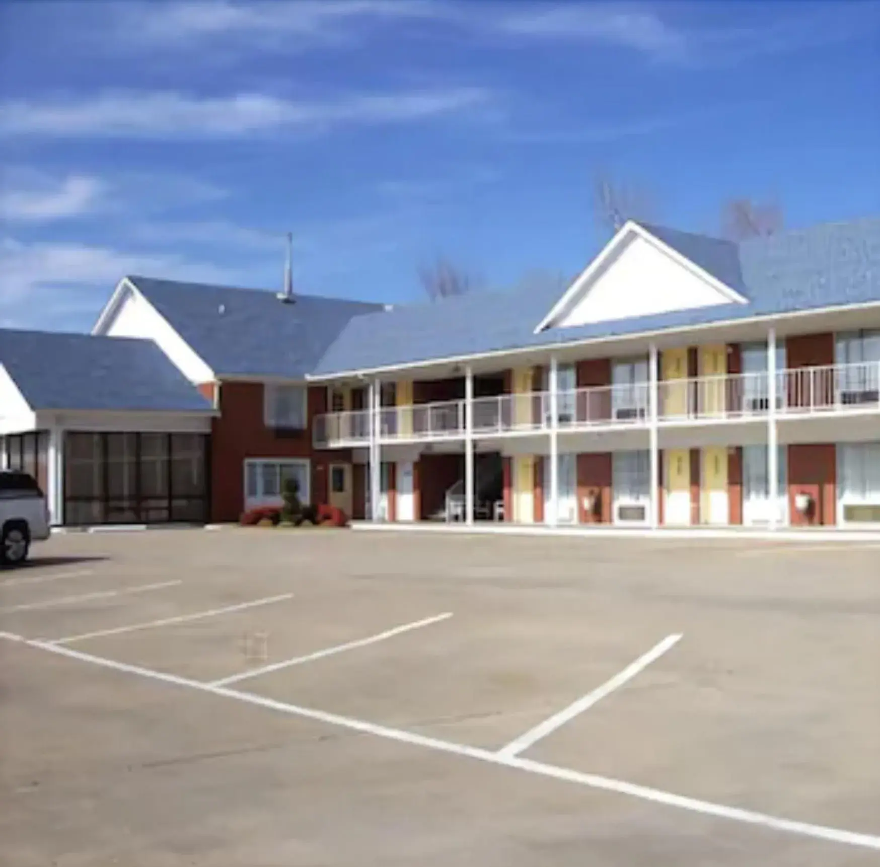 Property building in Blue Ribbon Inn and Suites Property building in Blue Ribbon Inn and Suites