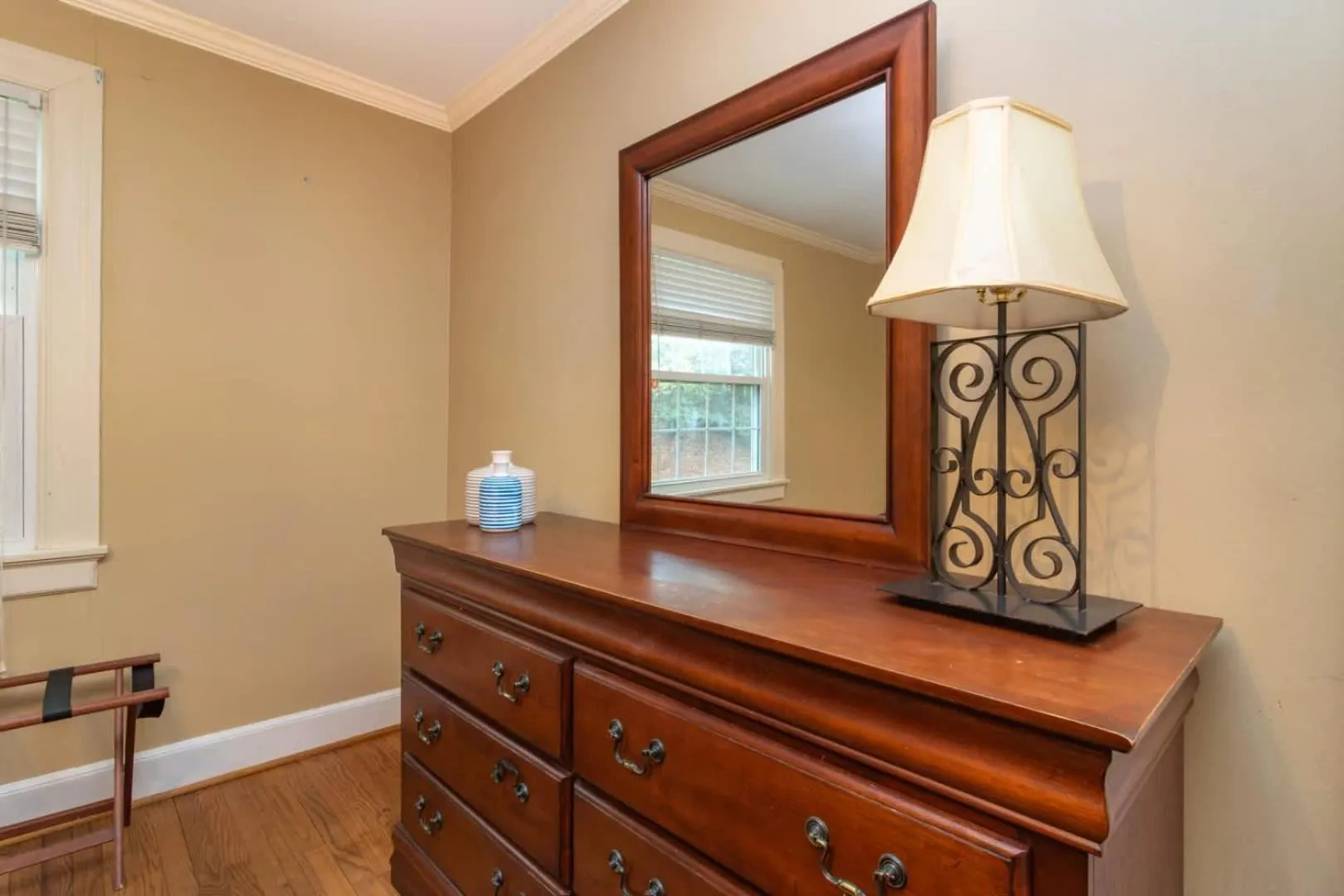 Near Fort Moore & Downtown - Our White House