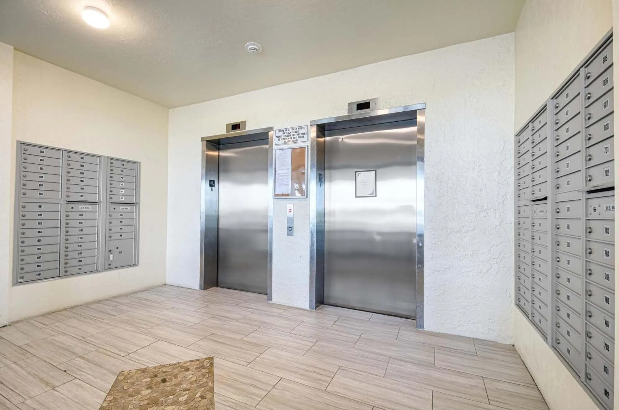elevator in Estero Beach And Tennise Club 1008 B