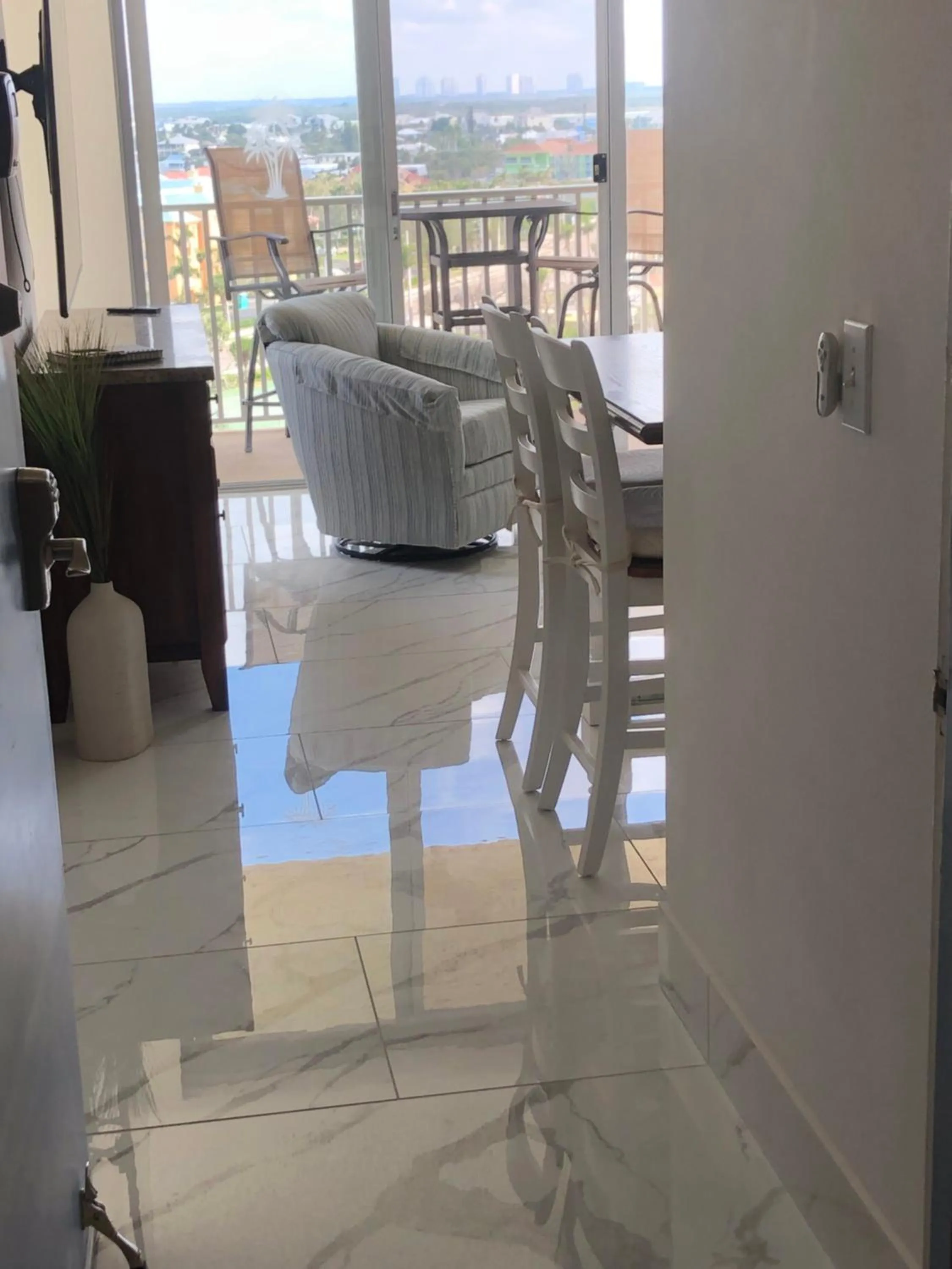 Living room in Welcome To The Paradise