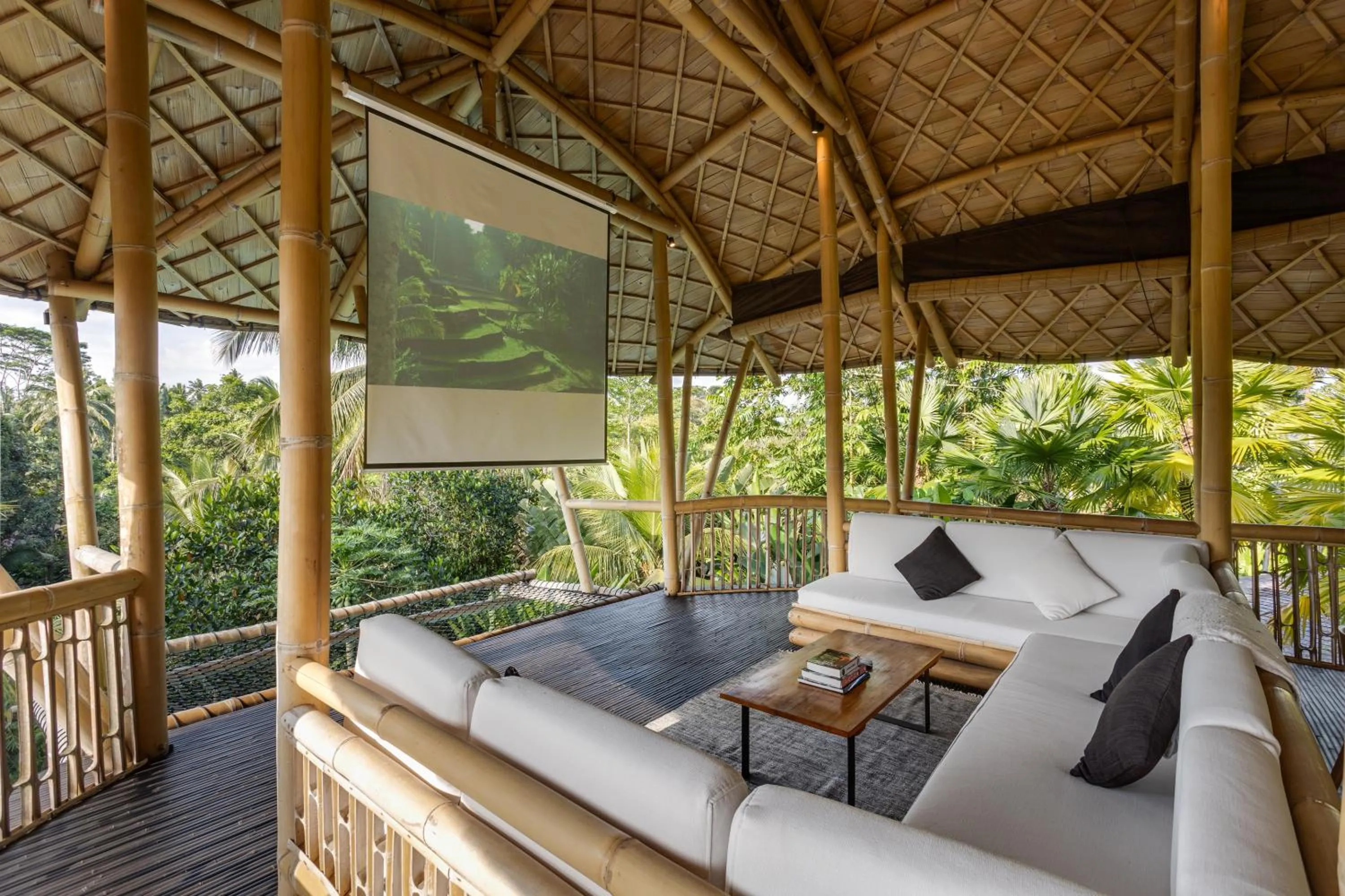 Spring in Eco Six Bali