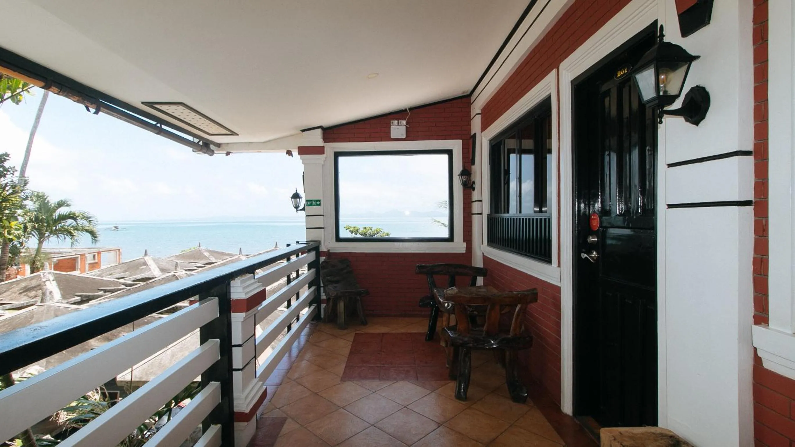 Sea view in RedDoorz at La Sefa Hotel and Resort Atimonan