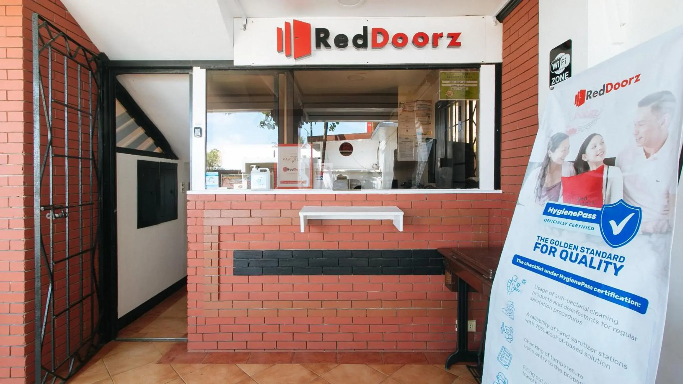 Lobby or reception in RedDoorz at La Sefa Hotel and Resort Atimonan Lobby or reception in RedDoorz at La Sefa Hotel and Resort Atimonan