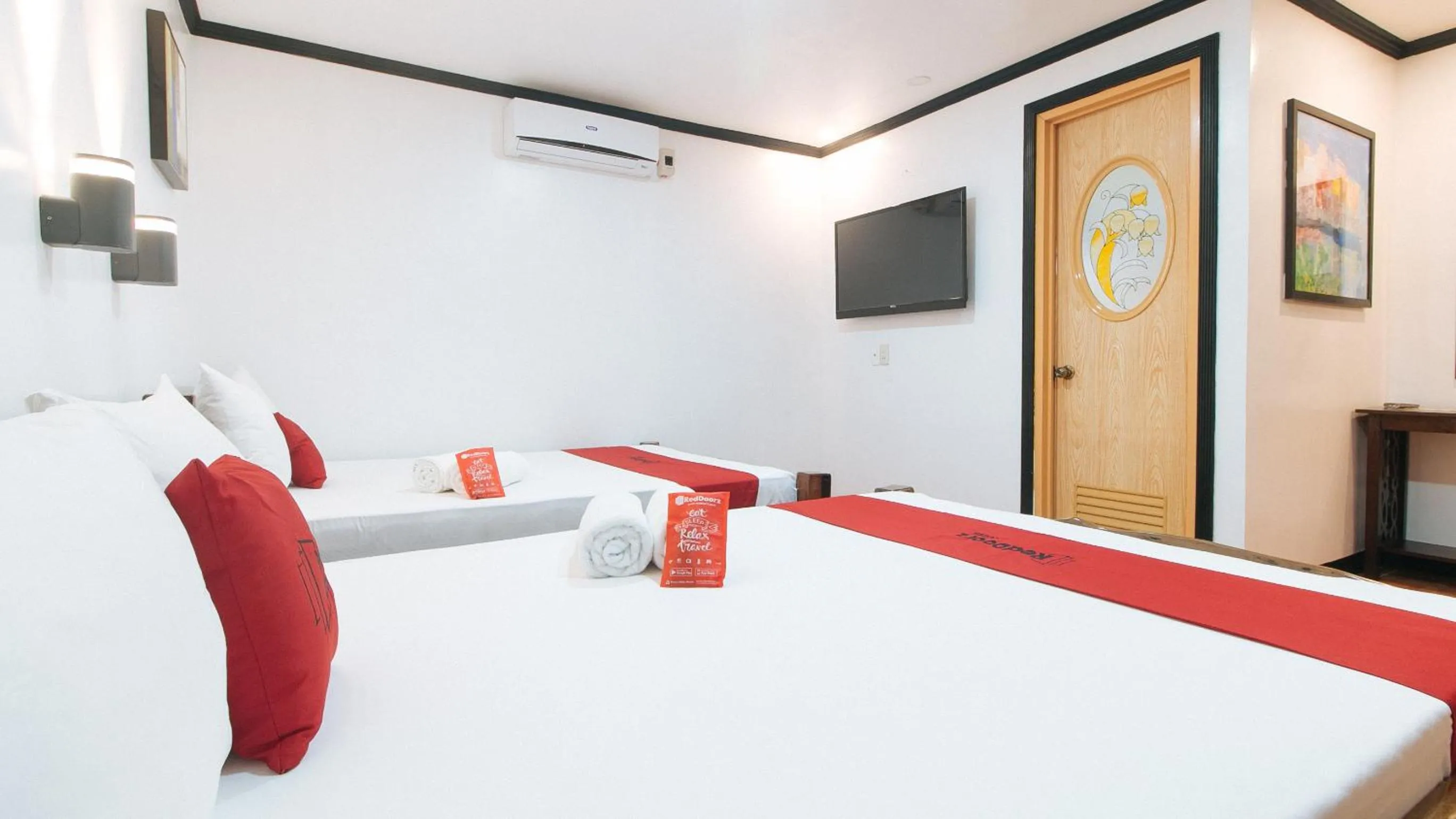 Bed in RedDoorz at La Sefa Hotel and Resort Atimonan