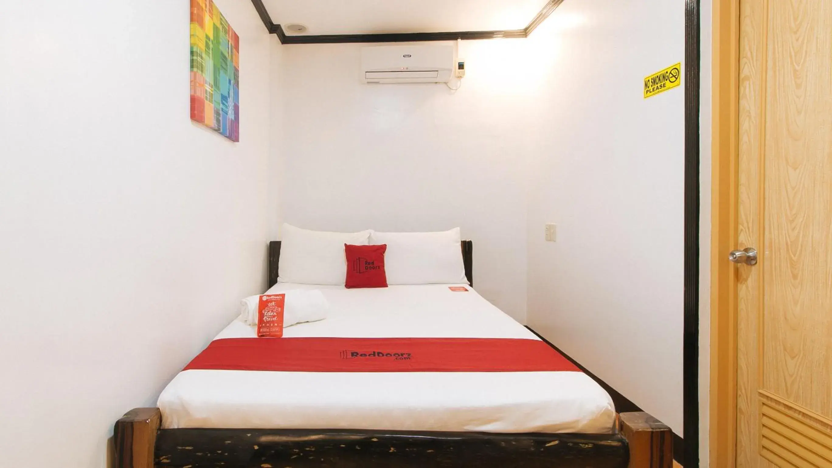 Bed in RedDoorz at La Sefa Hotel and Resort Atimonan Bed in RedDoorz at La Sefa Hotel and Resort Atimonan
