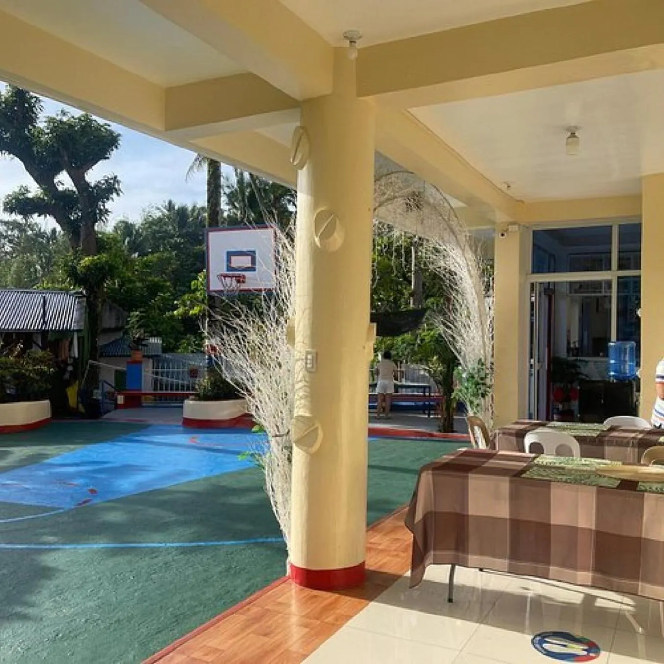 Property building in RedDoorz at S & L Apartelle Daraga Albay