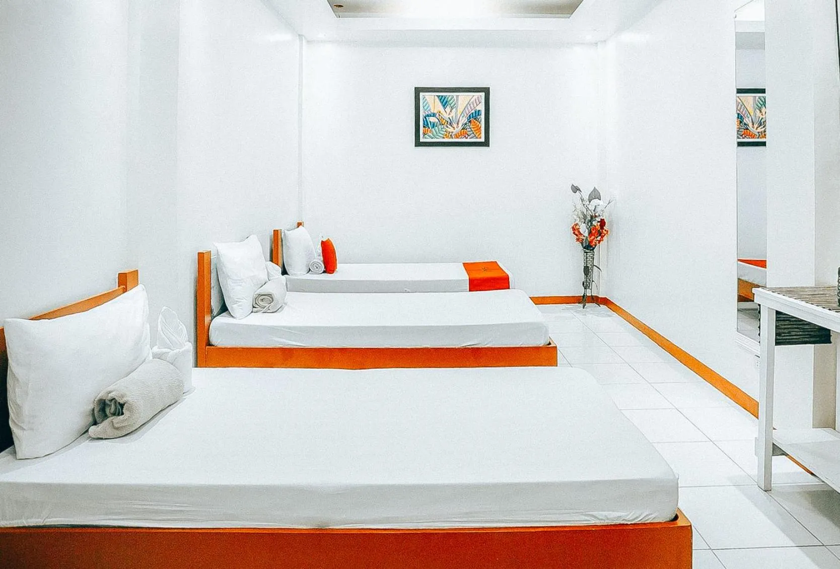 Bedroom, Bed in RedDoorz at S & L Apartelle Daraga Albay