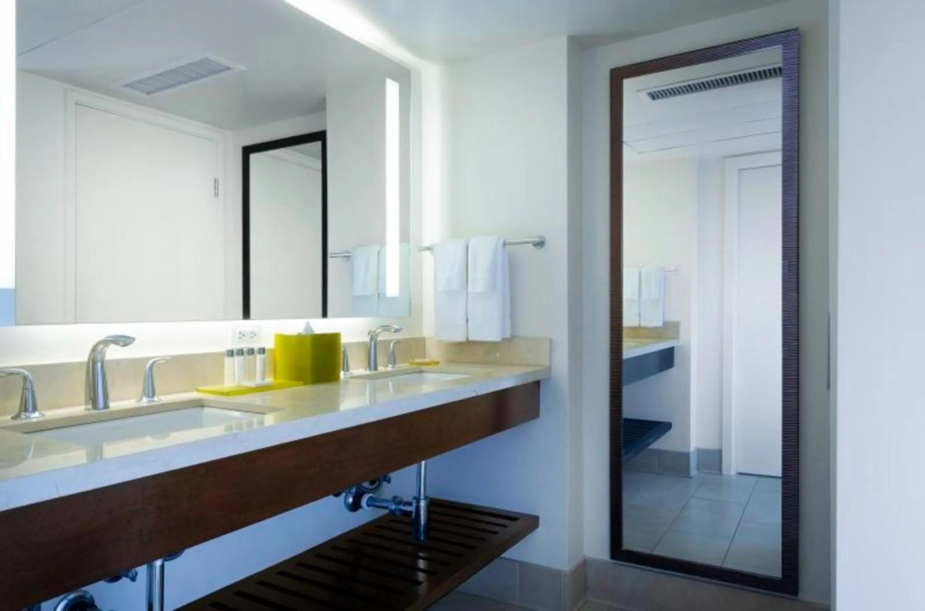 Bathroom in Park Shore Waikiki