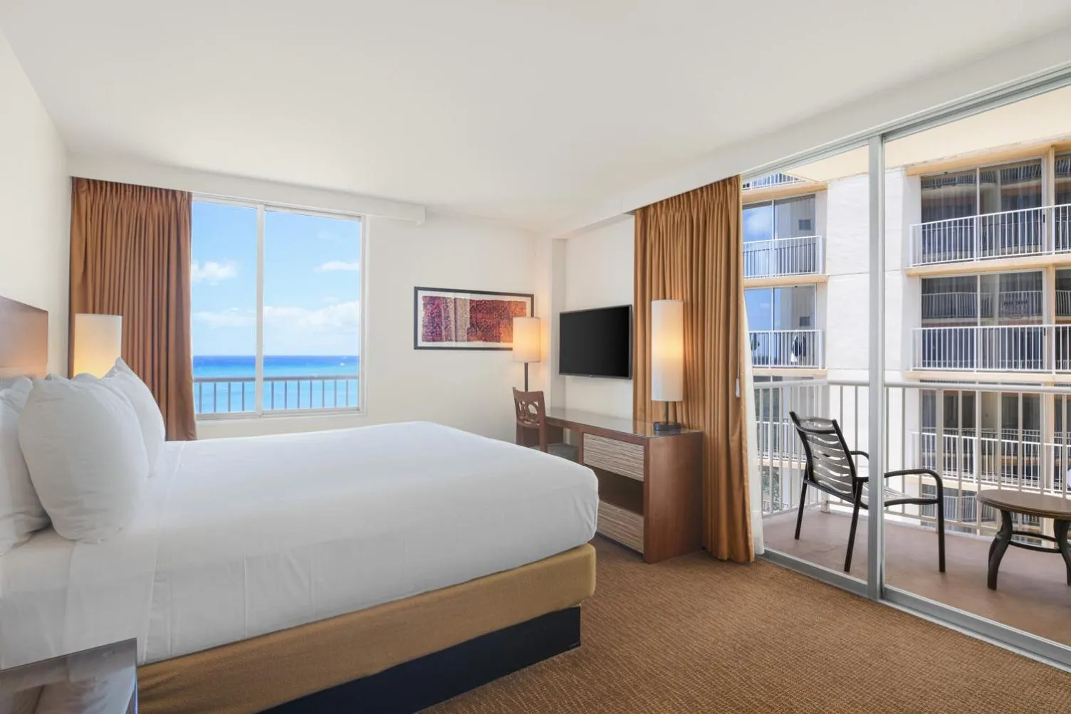 View (from property/room), Bed in Park Shore Waikiki