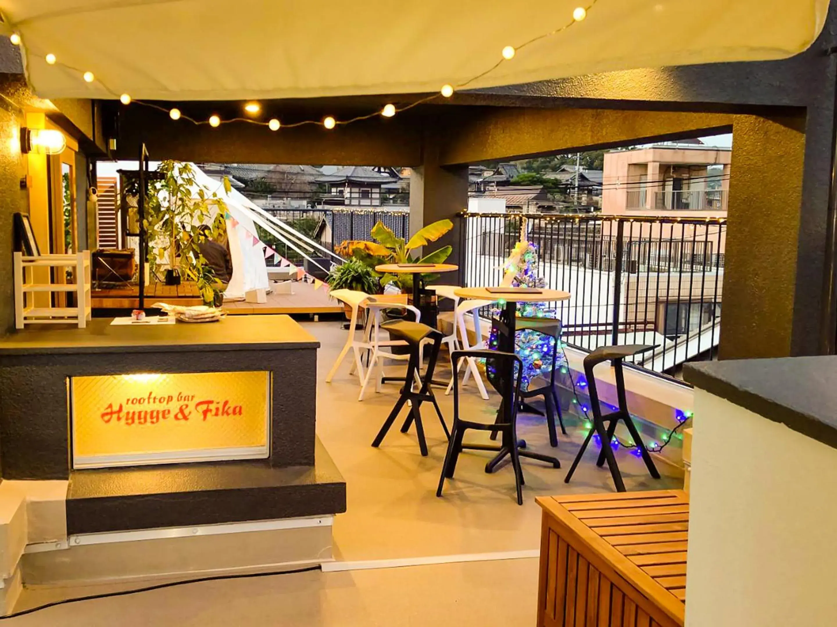 Lounge or bar in Mange Tak Resort Onomichi Lounge or bar in Mange Tak Resort Onomichi