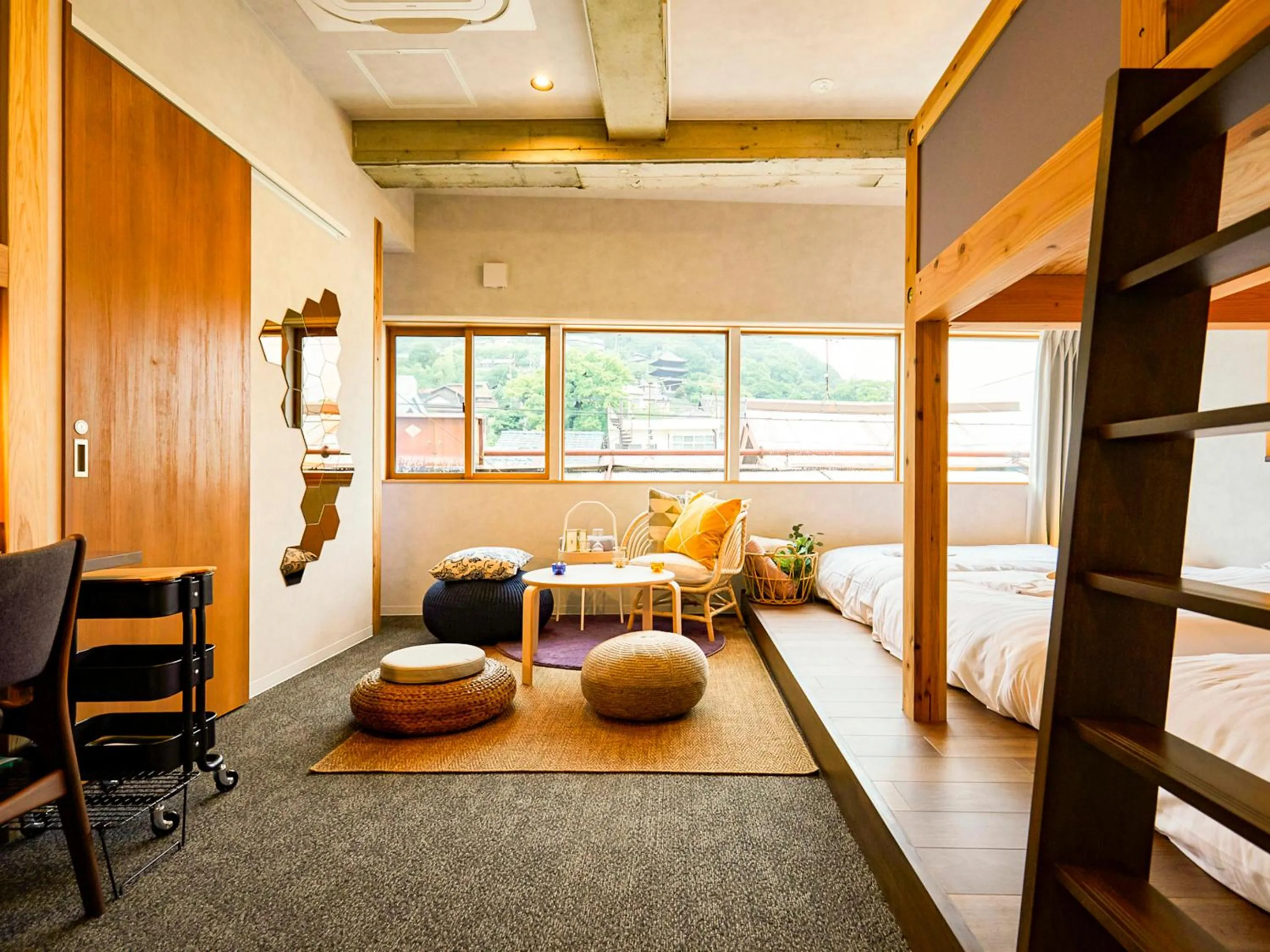 Photo of the whole room in マングタックリゾート尾道