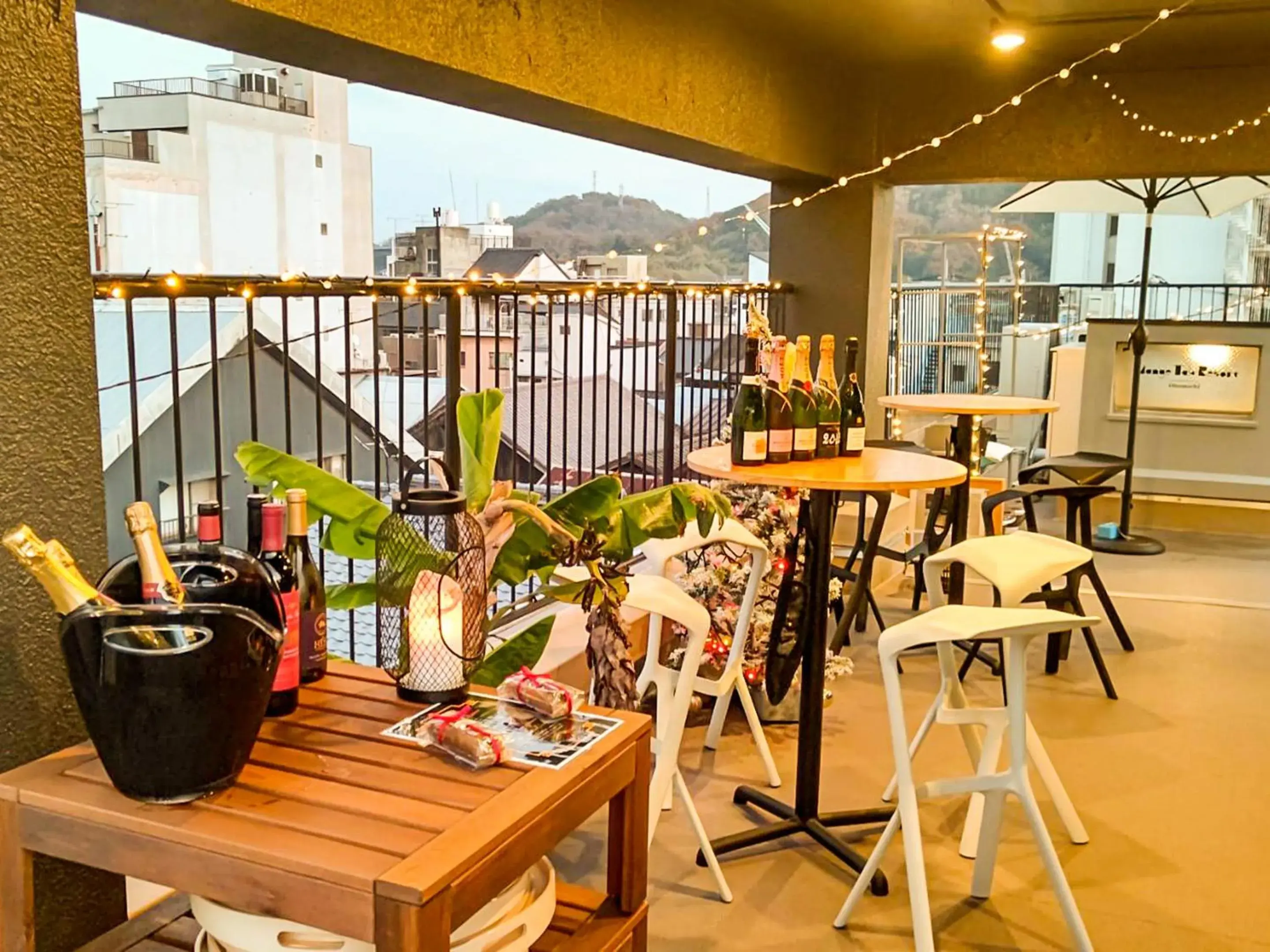 Lounge or bar in Mange Tak Resort Onomichi Lounge or bar in Mange Tak Resort Onomichi