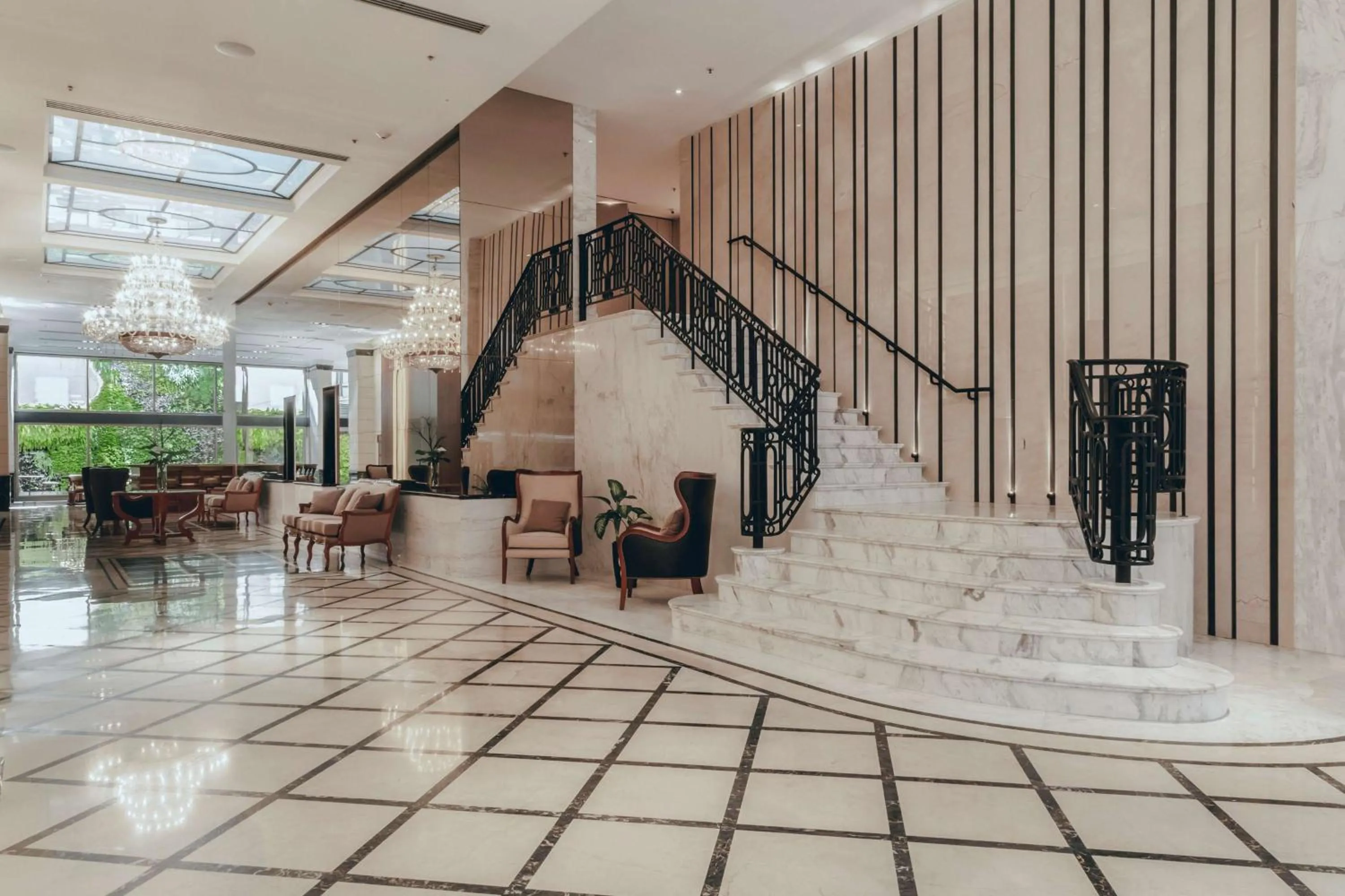 Lobby or reception in Esplendor by Wyndham Buenos Aires Tango