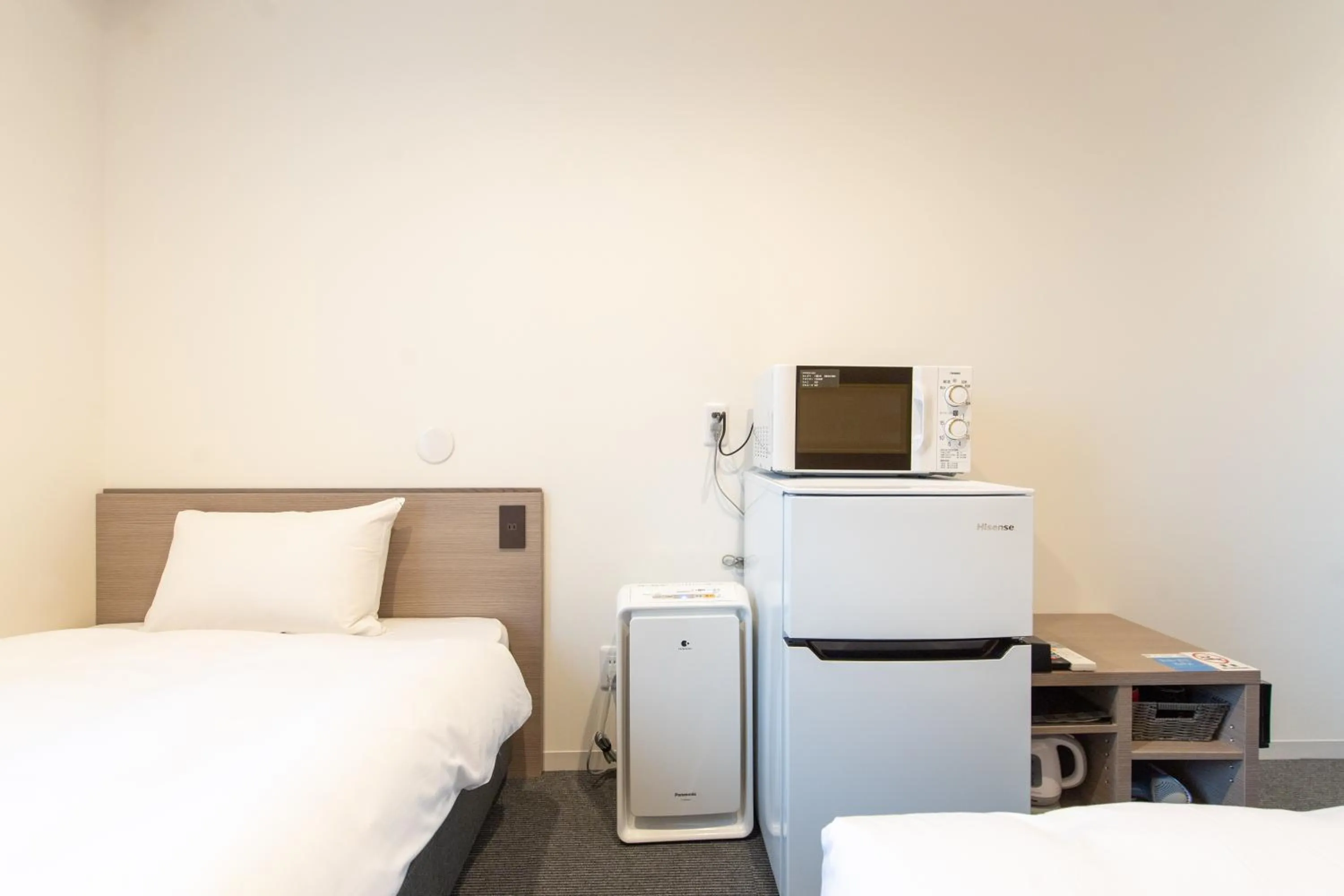 Photo of the whole room, Bed in HOTEL R9 The Yard Tsuyama