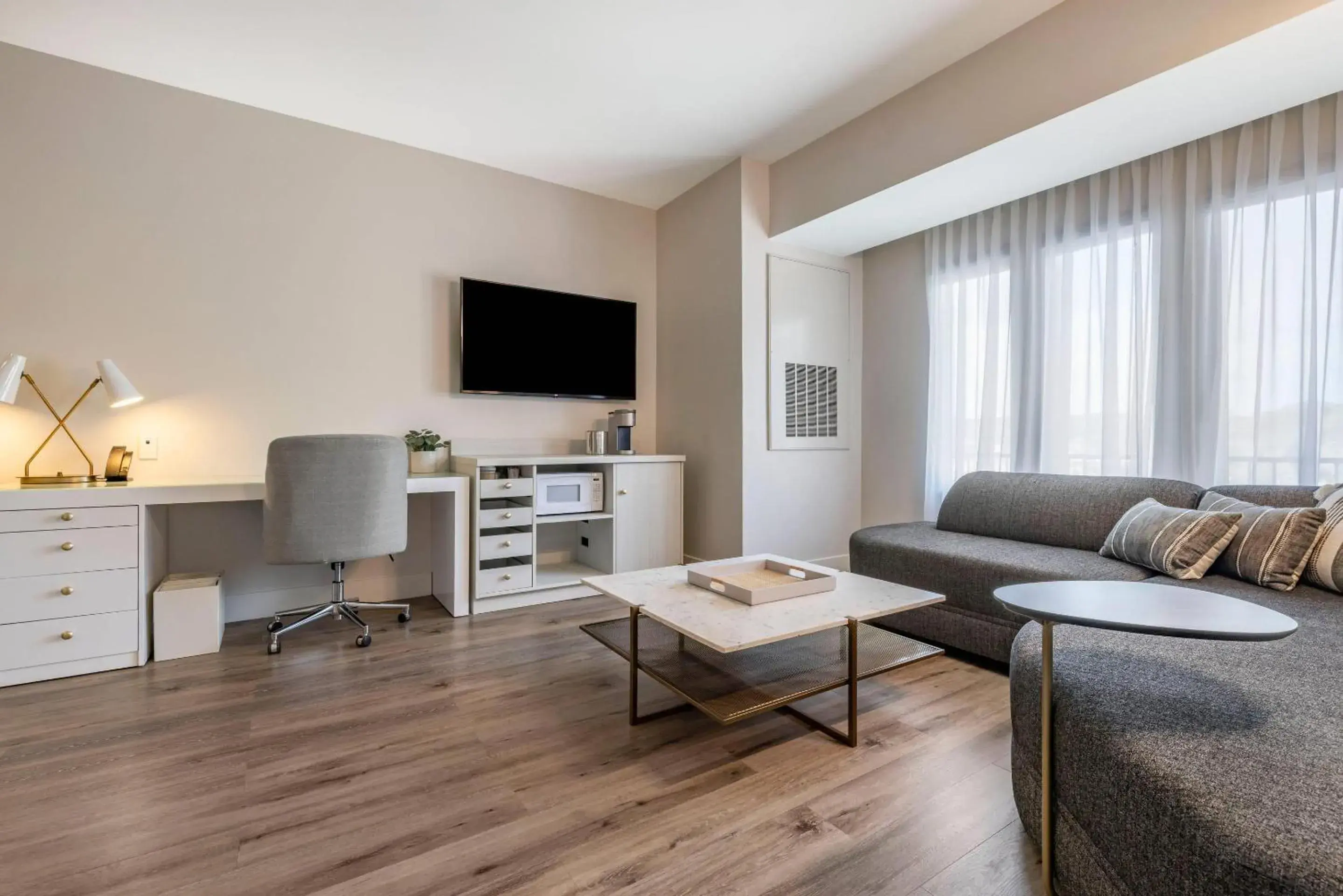 Bedroom in Cambria Hotel Calabasas - Malibu Bedroom in Cambria Hotel Calabasas - Malibu