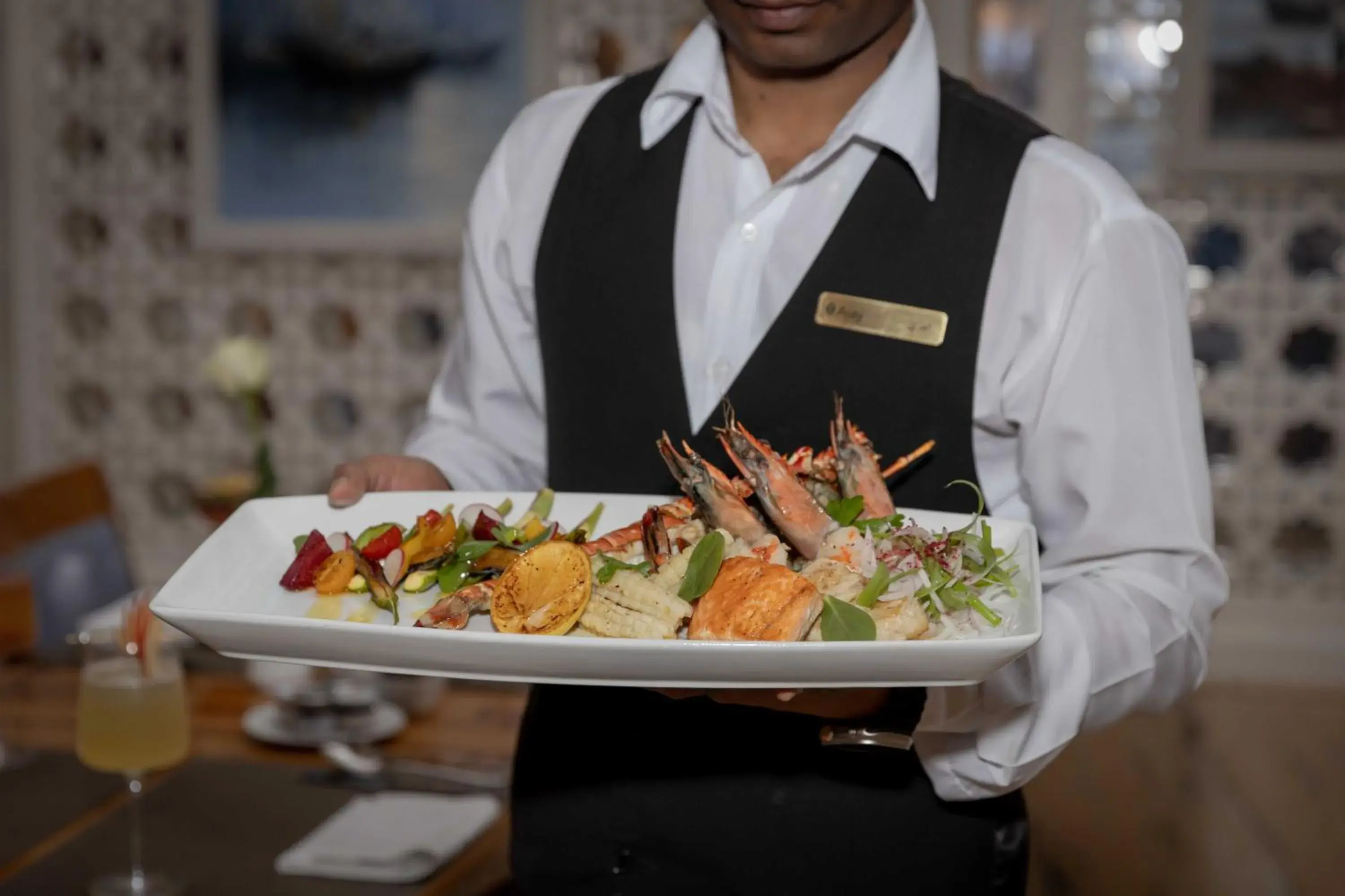 Restaurant/places to eat in InterContinental Al Jubail Resort Restaurant/places to eat in InterContinental Al Jubail Resort