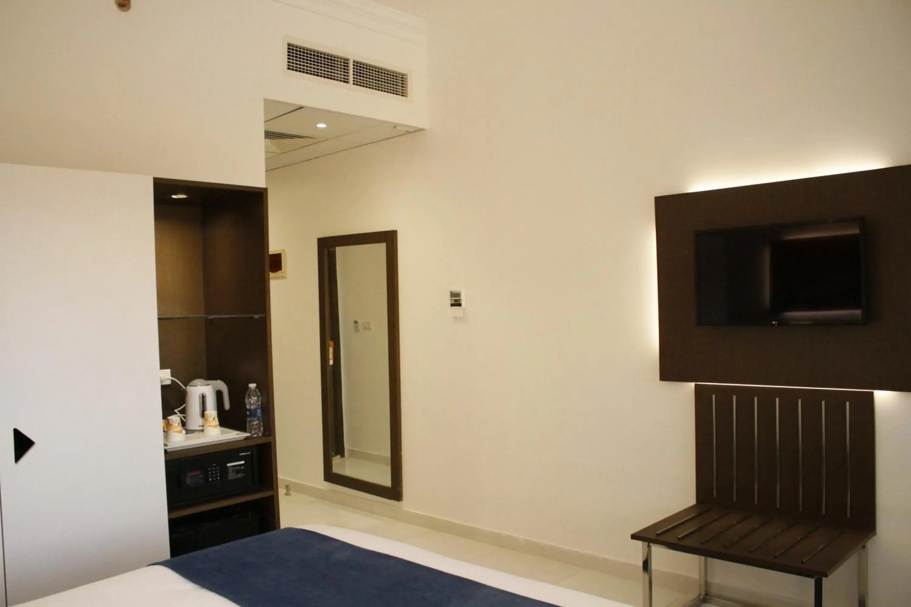 TV and multimedia, Bed in Gloria Aqua Park Hotel TV and multimedia, Bed in Gloria Aqua Park Hotel