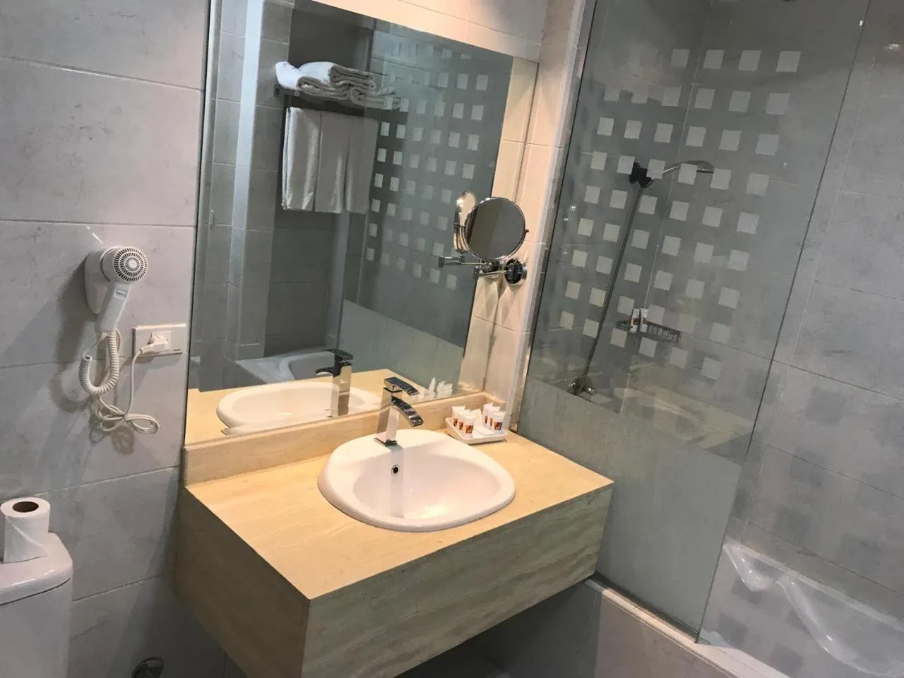 Shower in Gloria Aqua Park Hotel