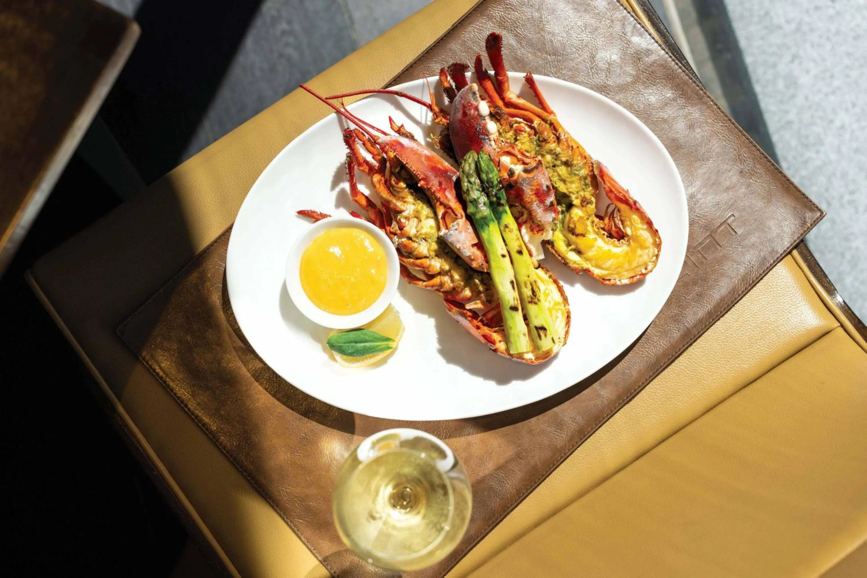 Restaurant/places to eat in JW Marriott Hotel Hong Kong