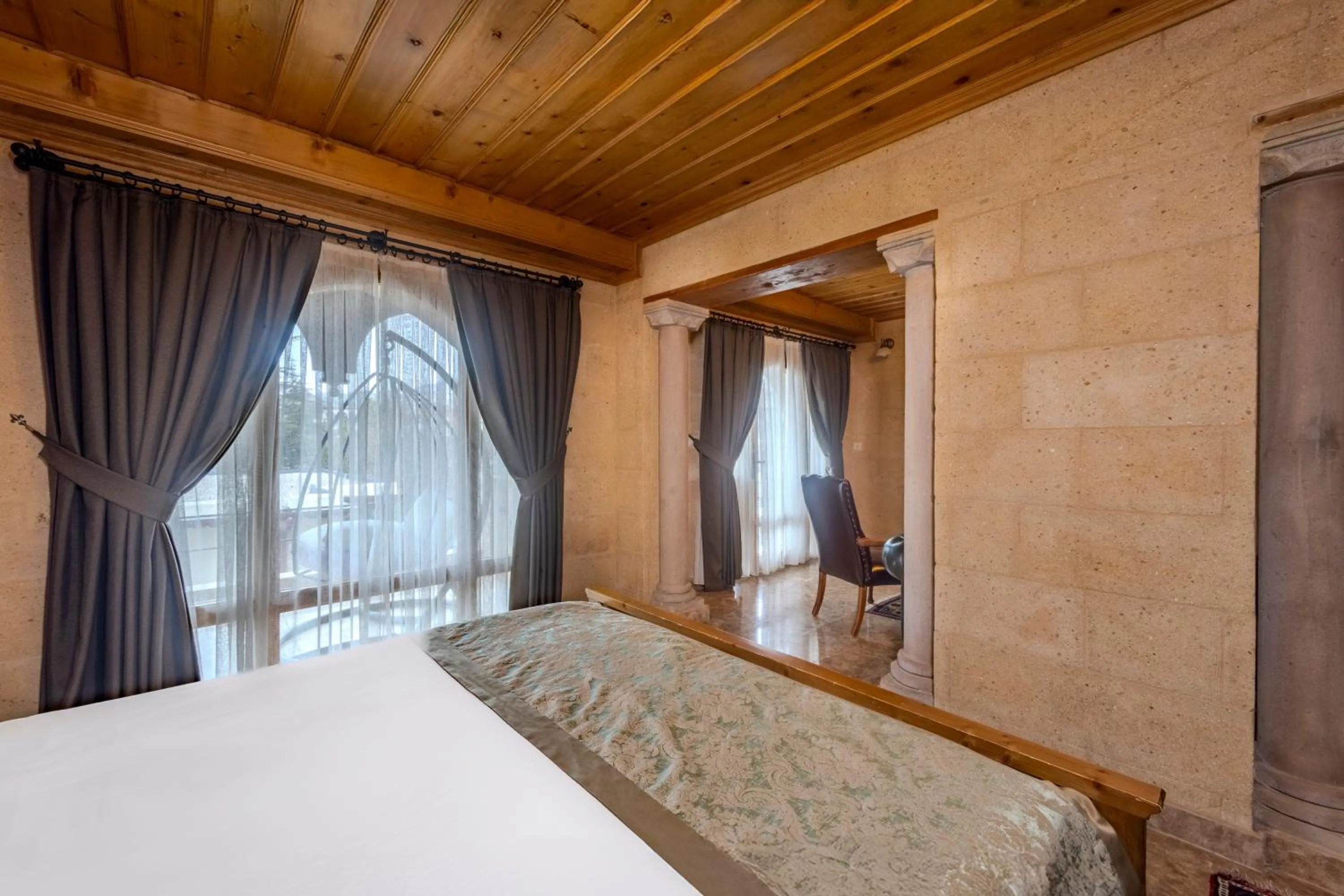 Bed in Cratus Stone Palace