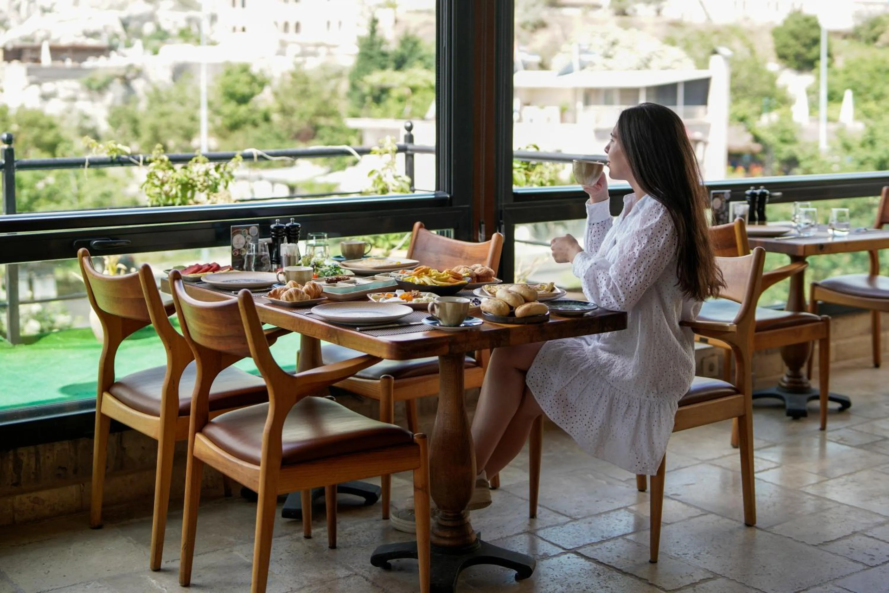 Breakfast in Cratus Stone Palace