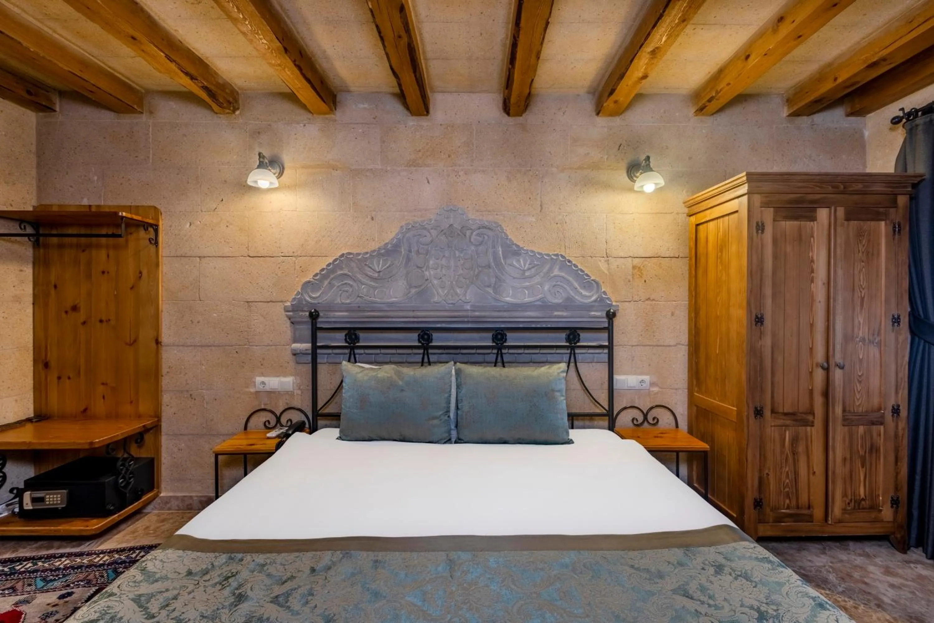Bed in Cratus Stone Palace