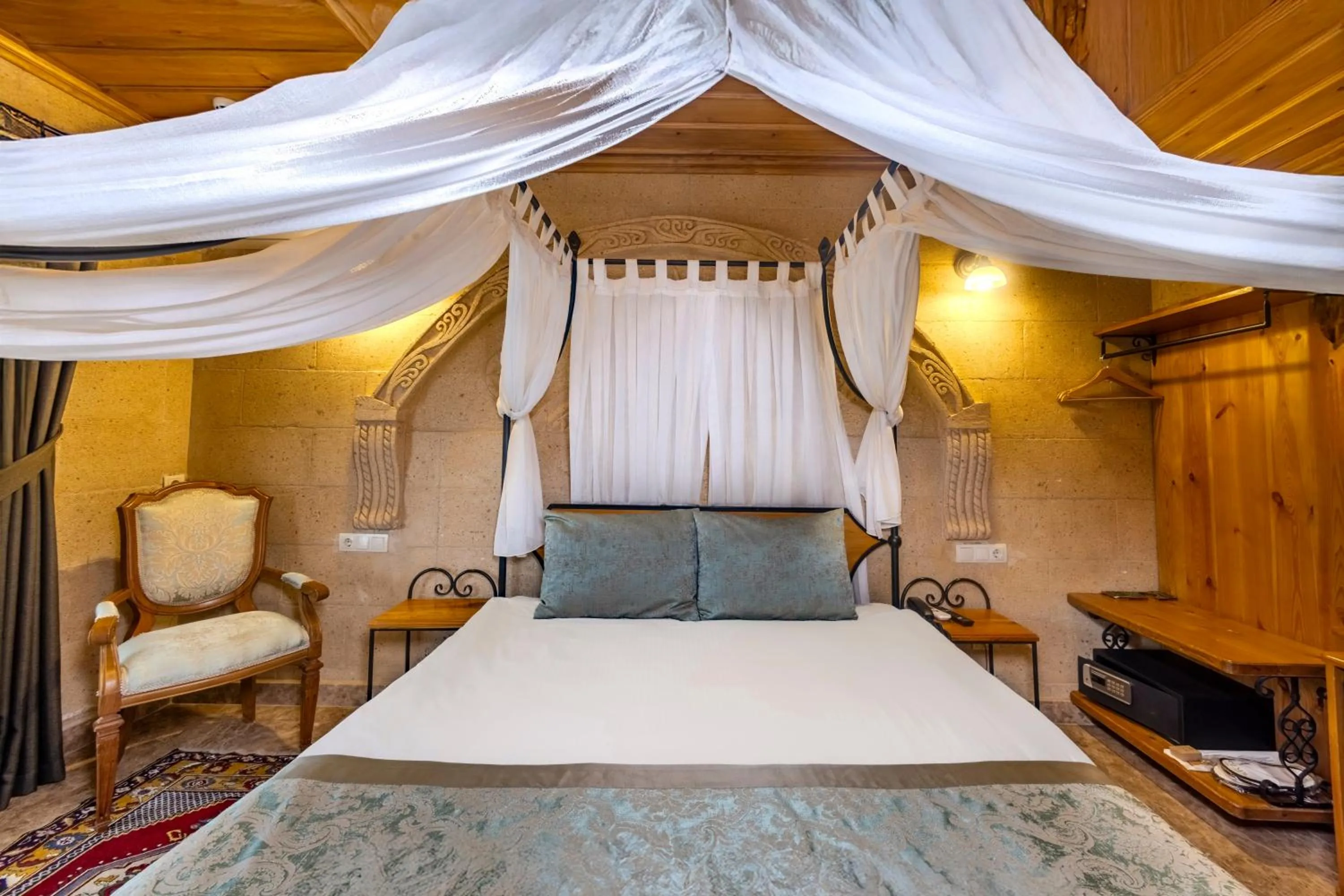 Bed in Cratus Stone Palace