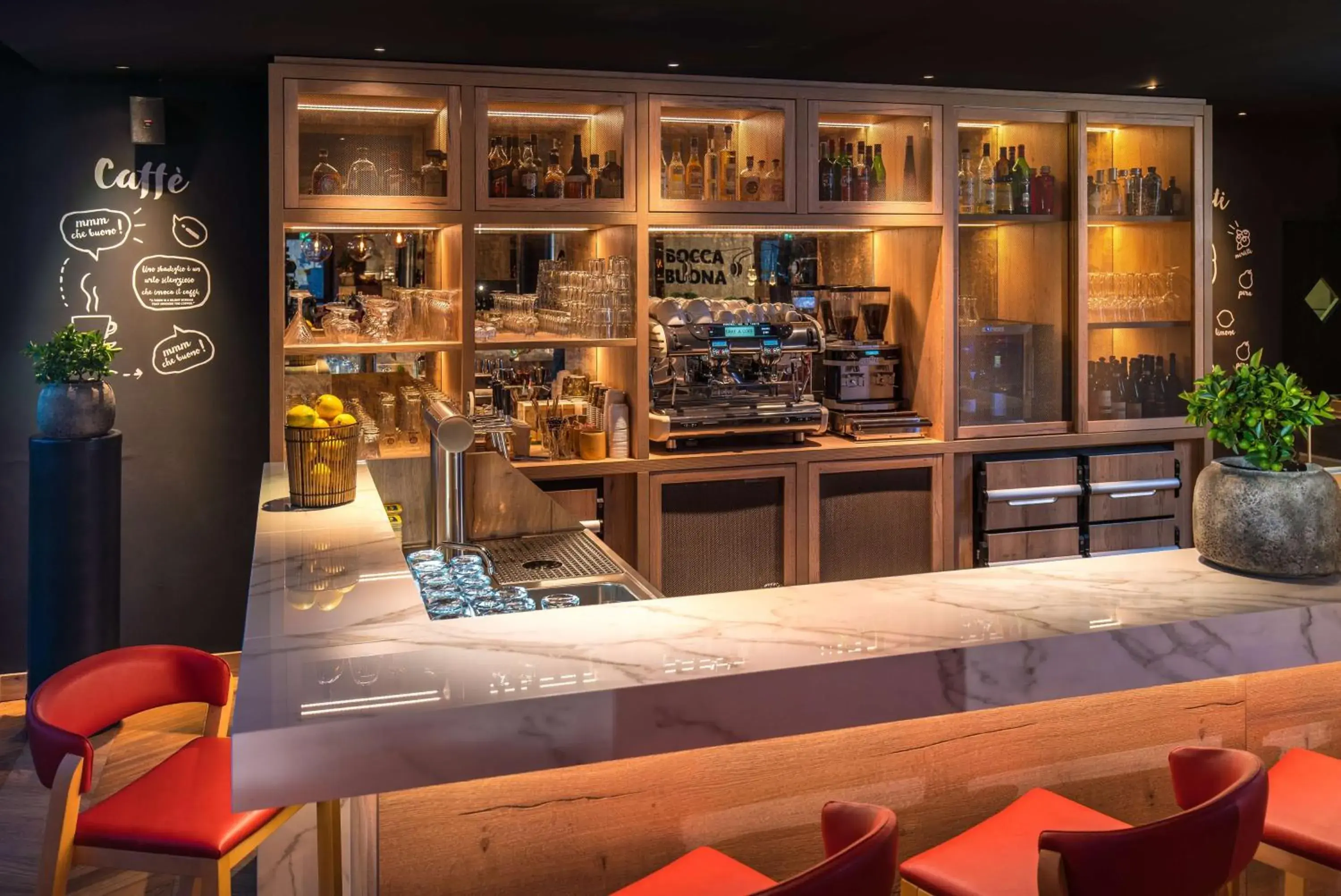 Restaurant/places to eat in Radisson Hotel Zurich Airport Restaurant/places to eat in Radisson Hotel Zurich Airport