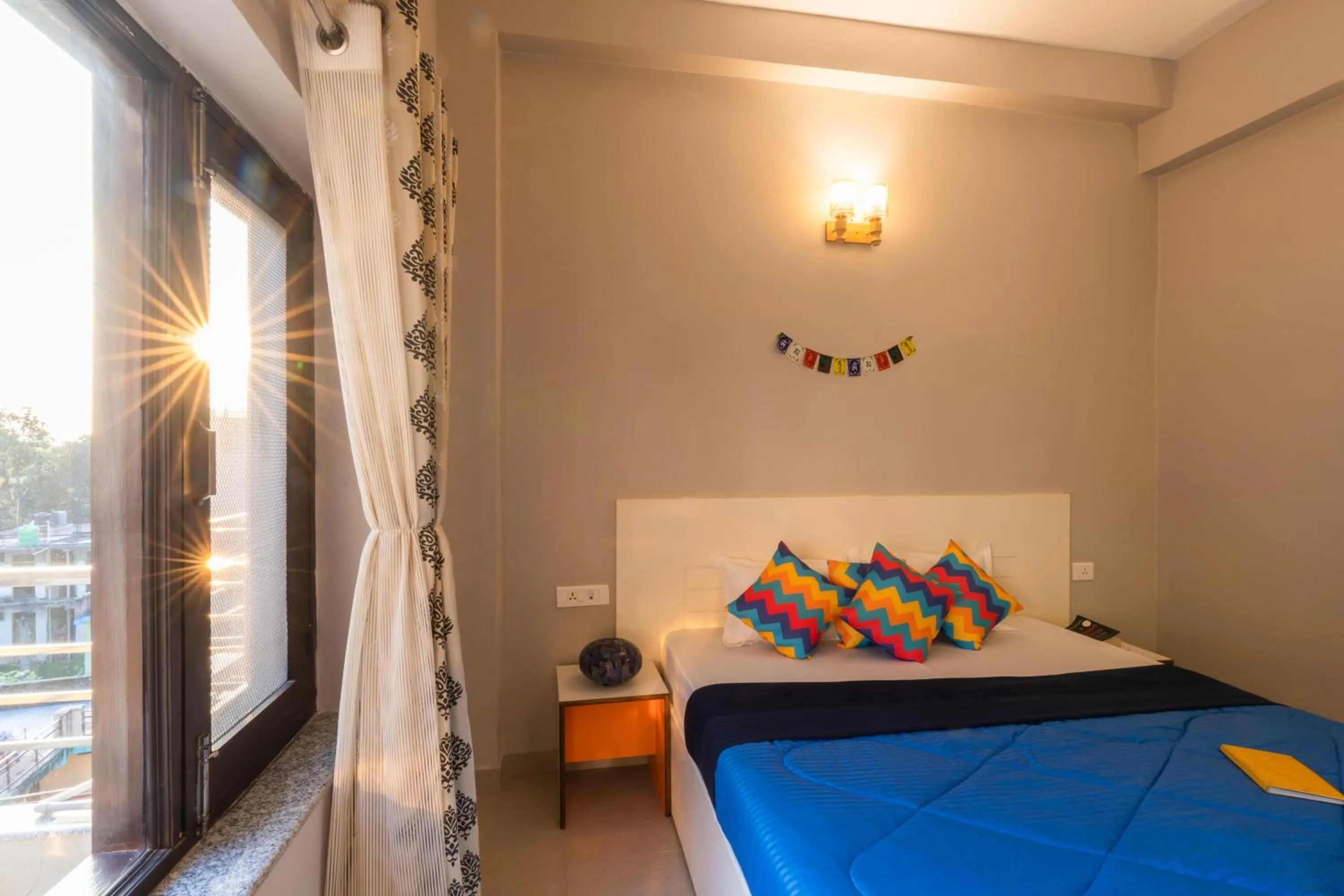 Bedroom, Bed in goSTOPS Rishikesh, Lakshman Jhula