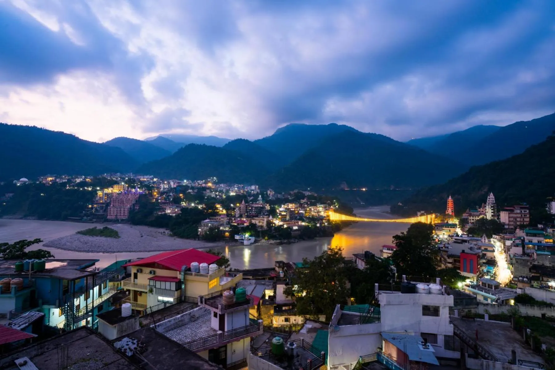 goSTOPS Rishikesh, Lakshman Jhula