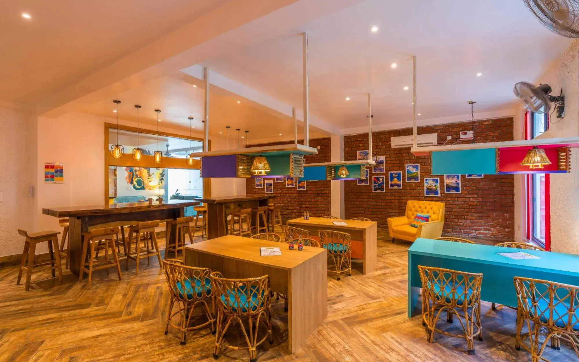 Restaurant/places to eat in goSTOPS Rishikesh, Lakshman Jhula Restaurant/places to eat in goSTOPS Rishikesh, Lakshman Jhula