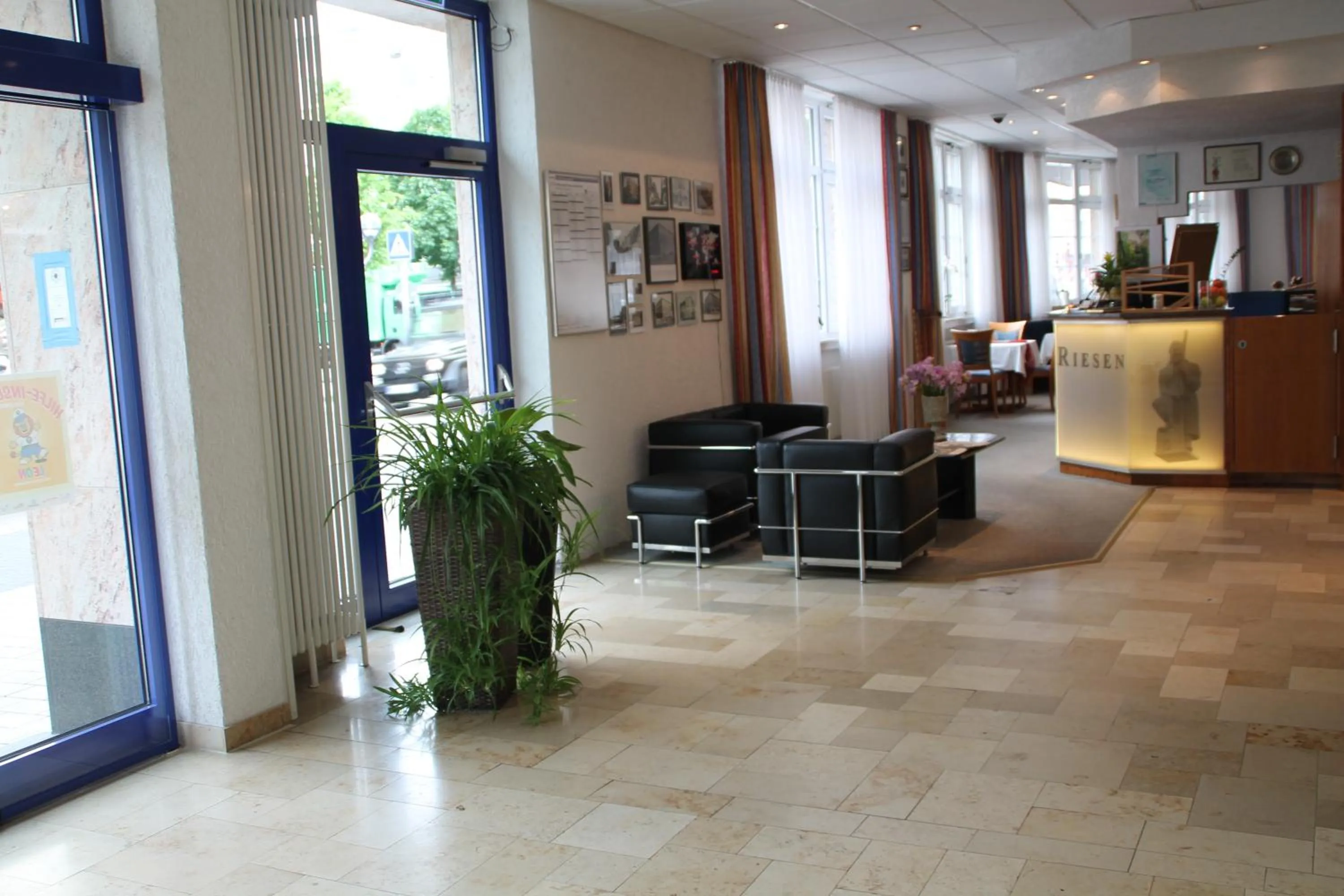 Lobby or reception in Trip Inn Hotel Zum Riesen Hanau