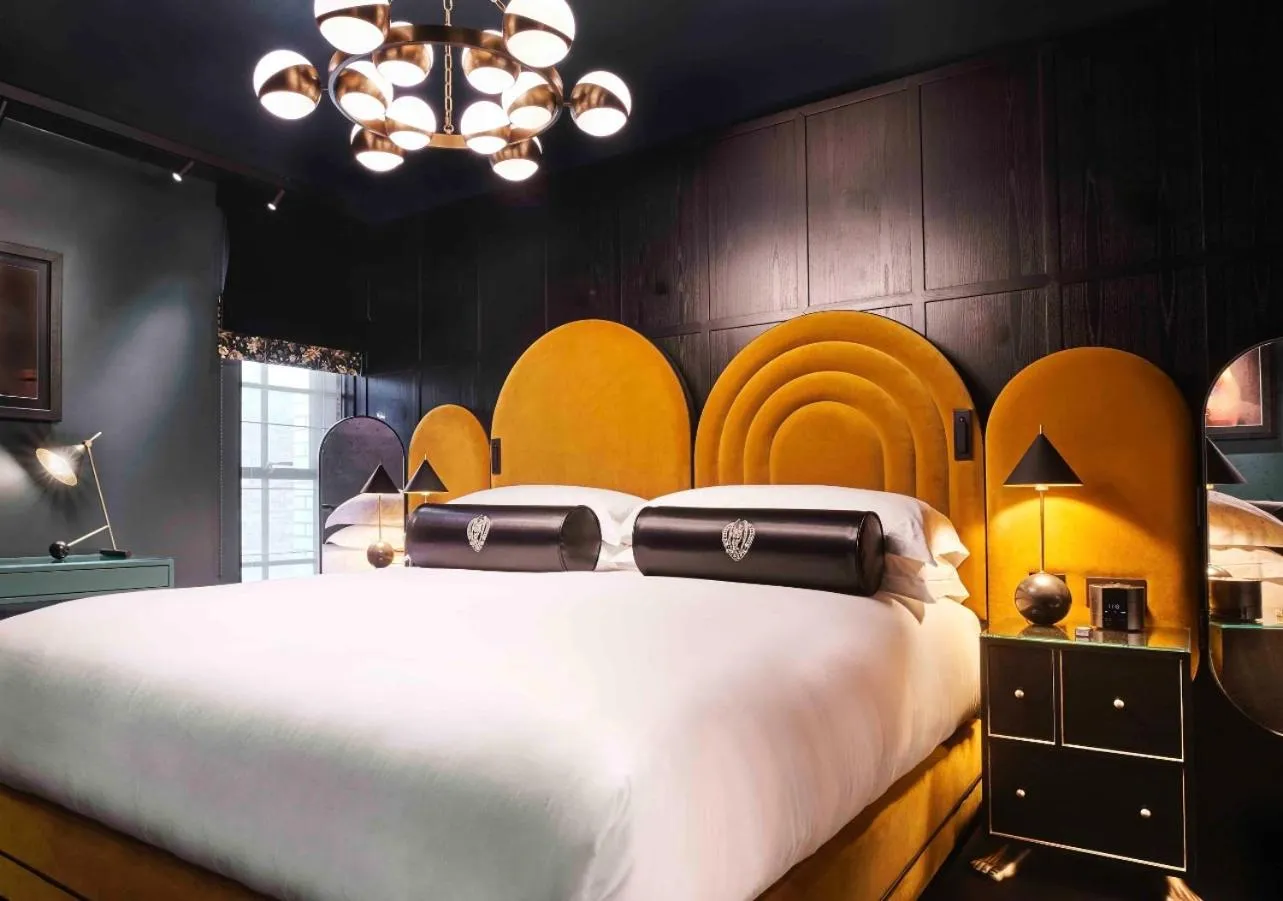 Bed in Chateau Denmark London