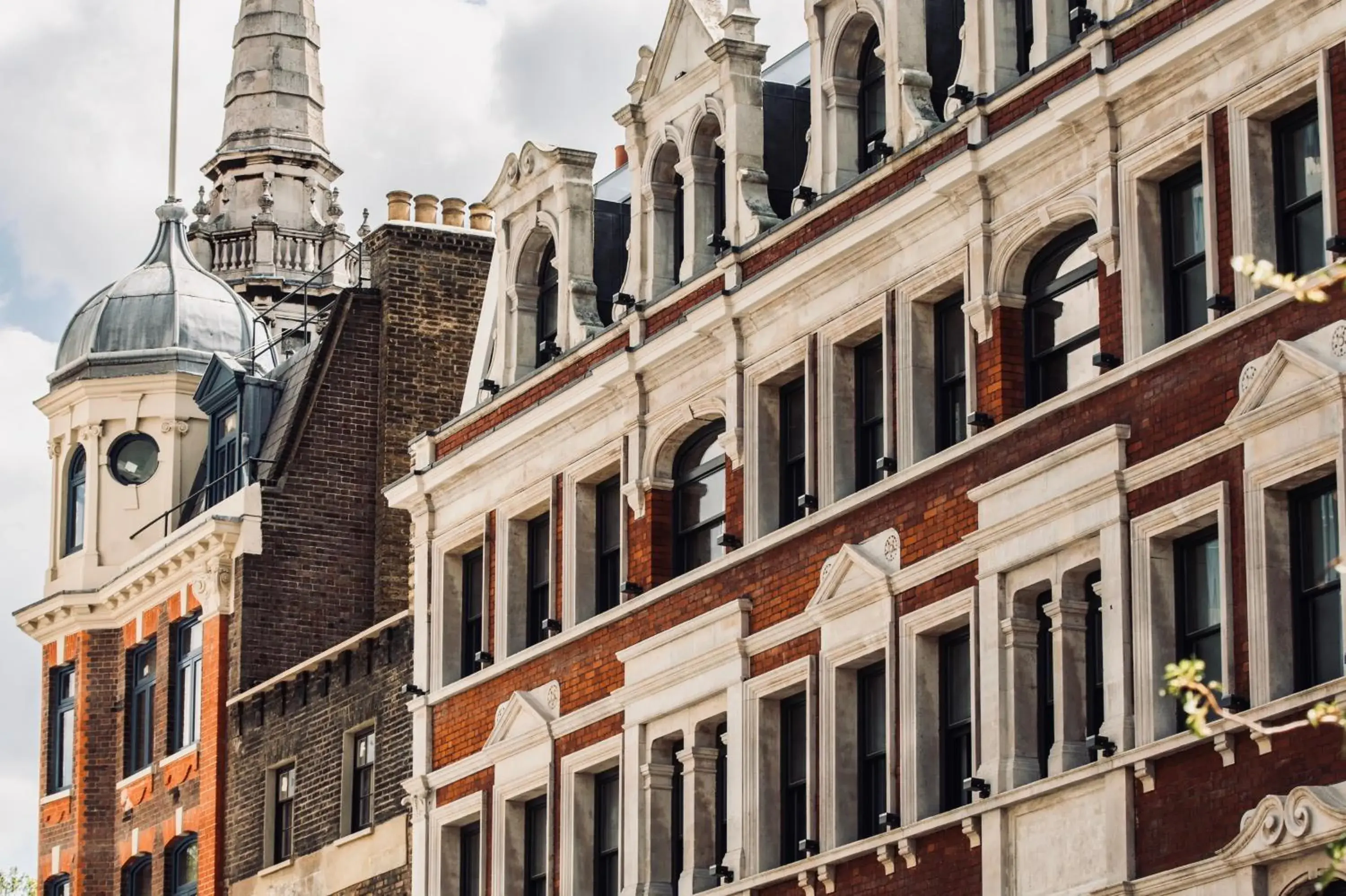 City view in Chateau Denmark London City view in Chateau Denmark London