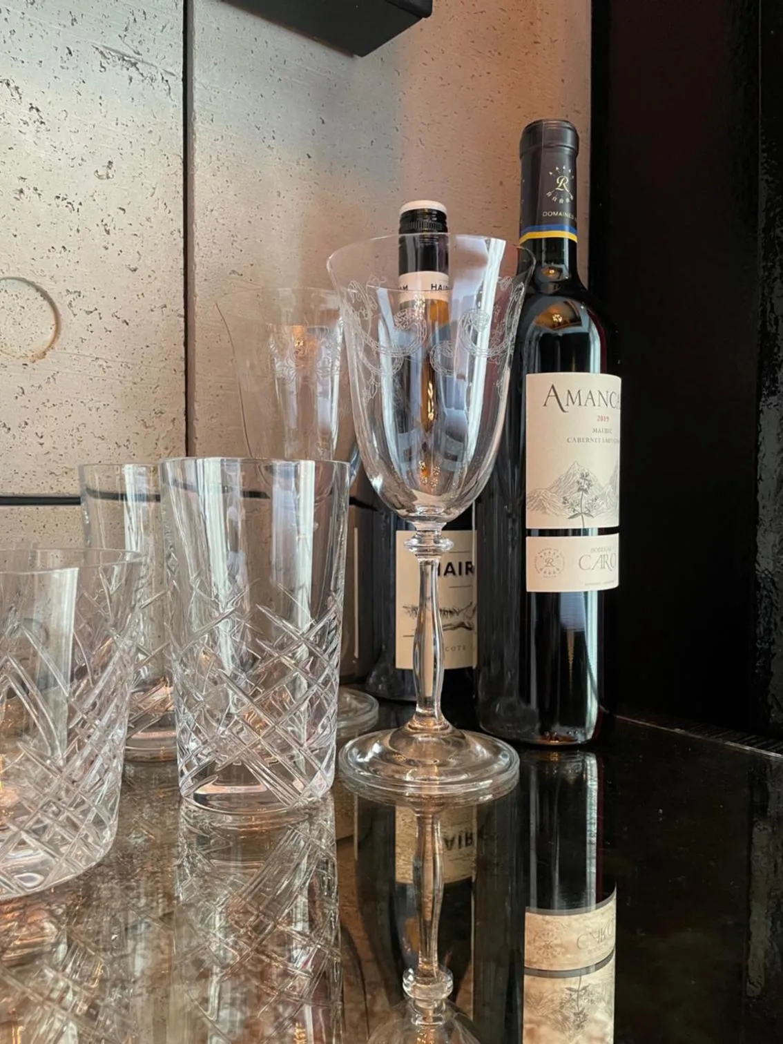 Food and drinks in Chateau Denmark London