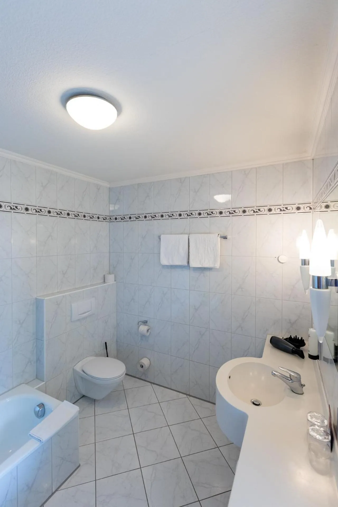 Bathroom in Hotel Hirsch