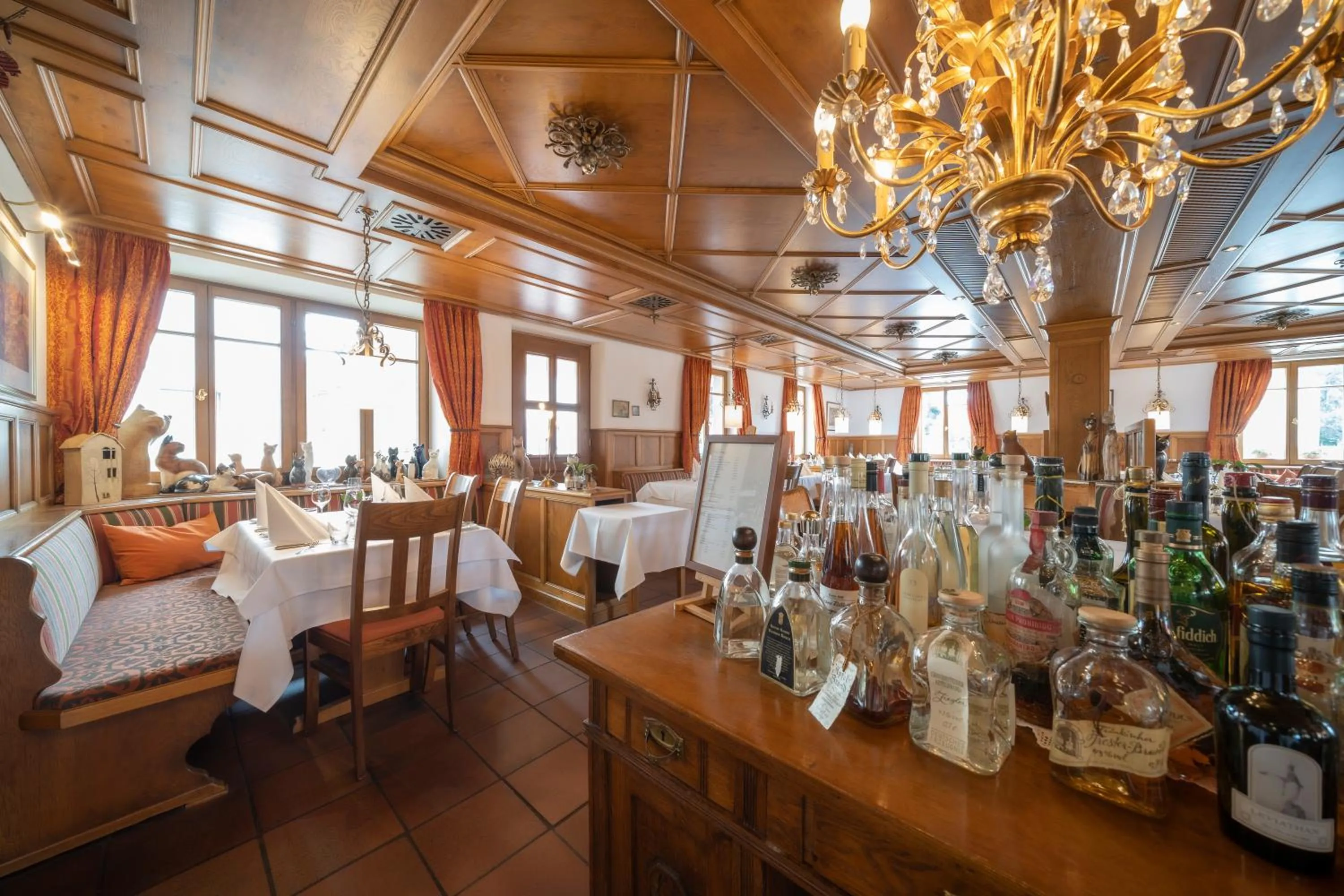 Restaurant/places to eat in Hotel Hirsch