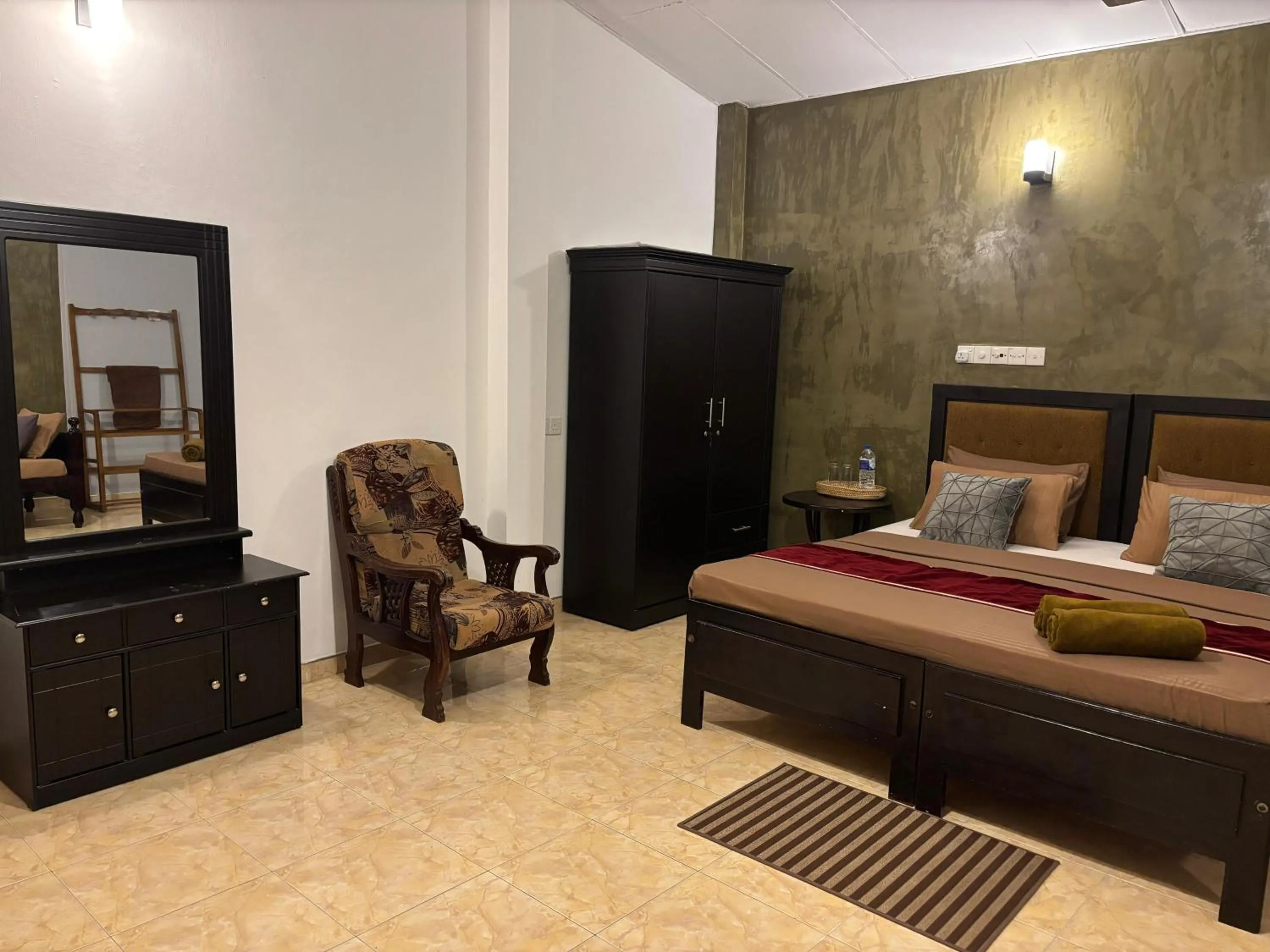 Bed in Kismet Rest Mirissa