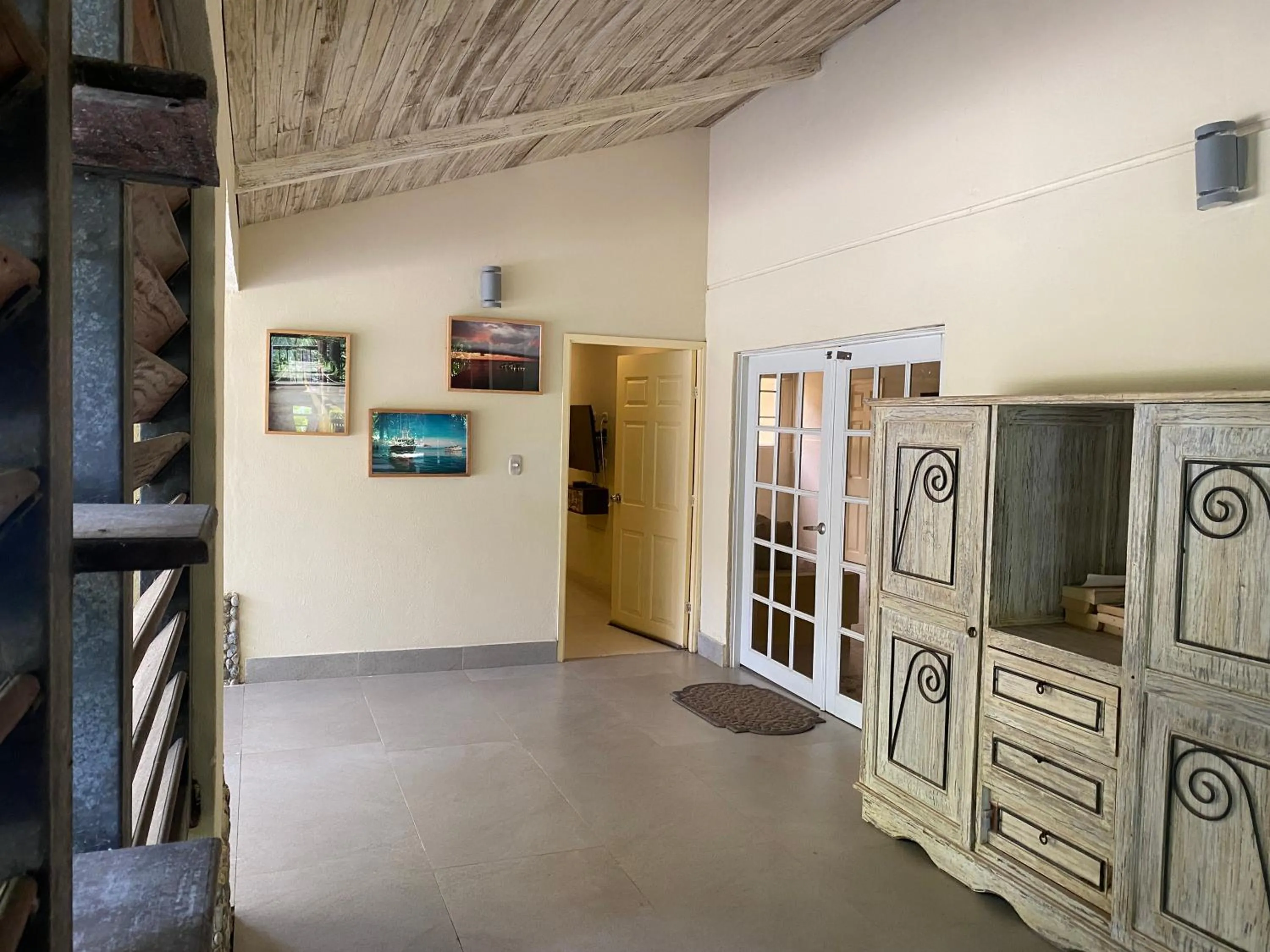 Lobby or reception in Gardenia Springs - La Finca Buritaca
