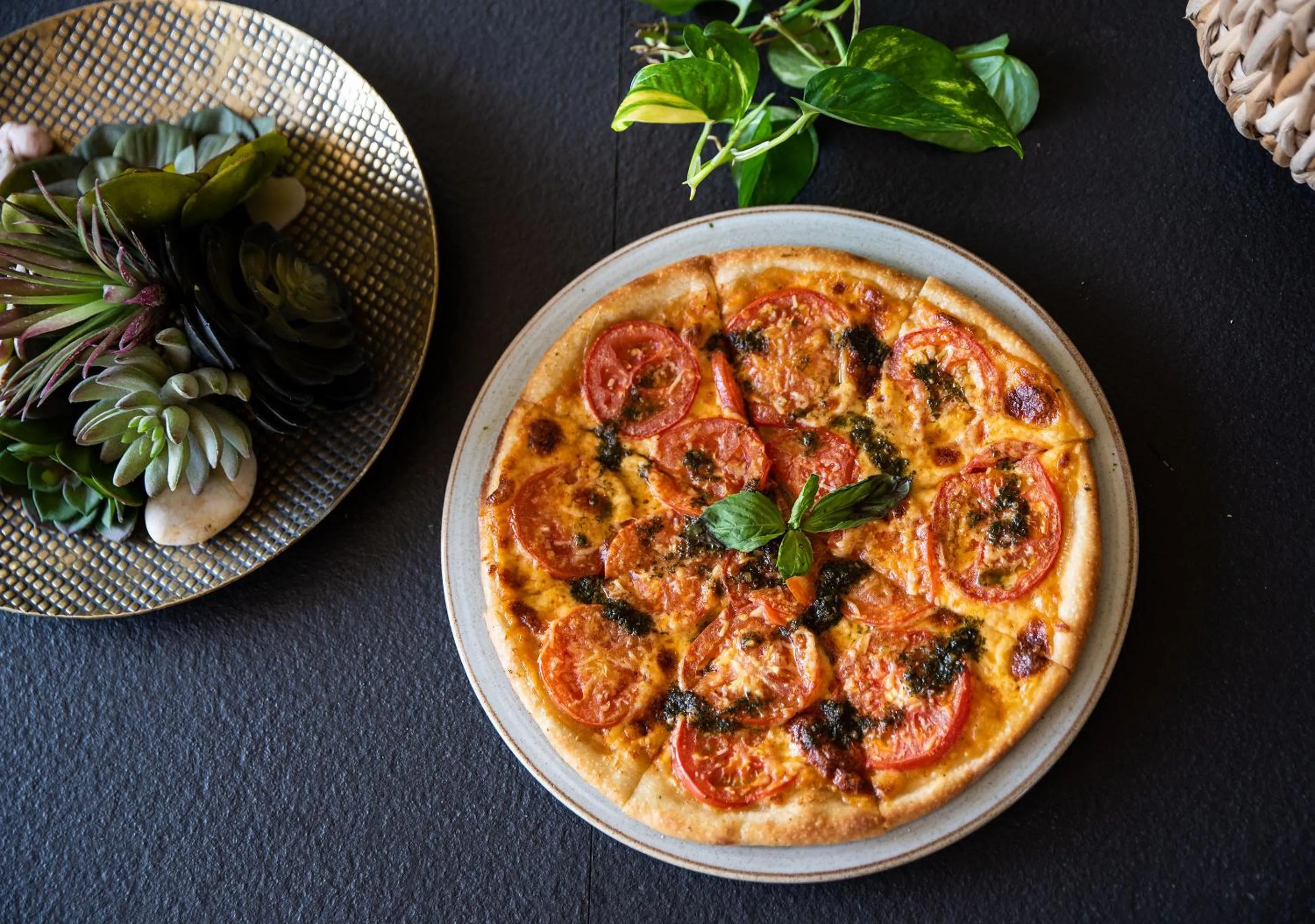 Food and drinks in Gardenia Springs - La Finca Buritaca