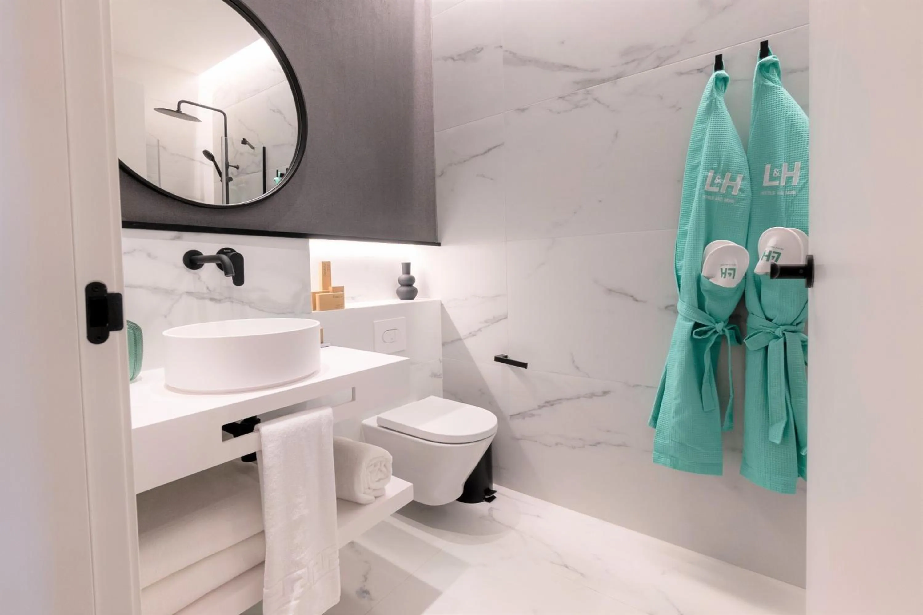 Bathroom in L&H Gran Vía Valencia