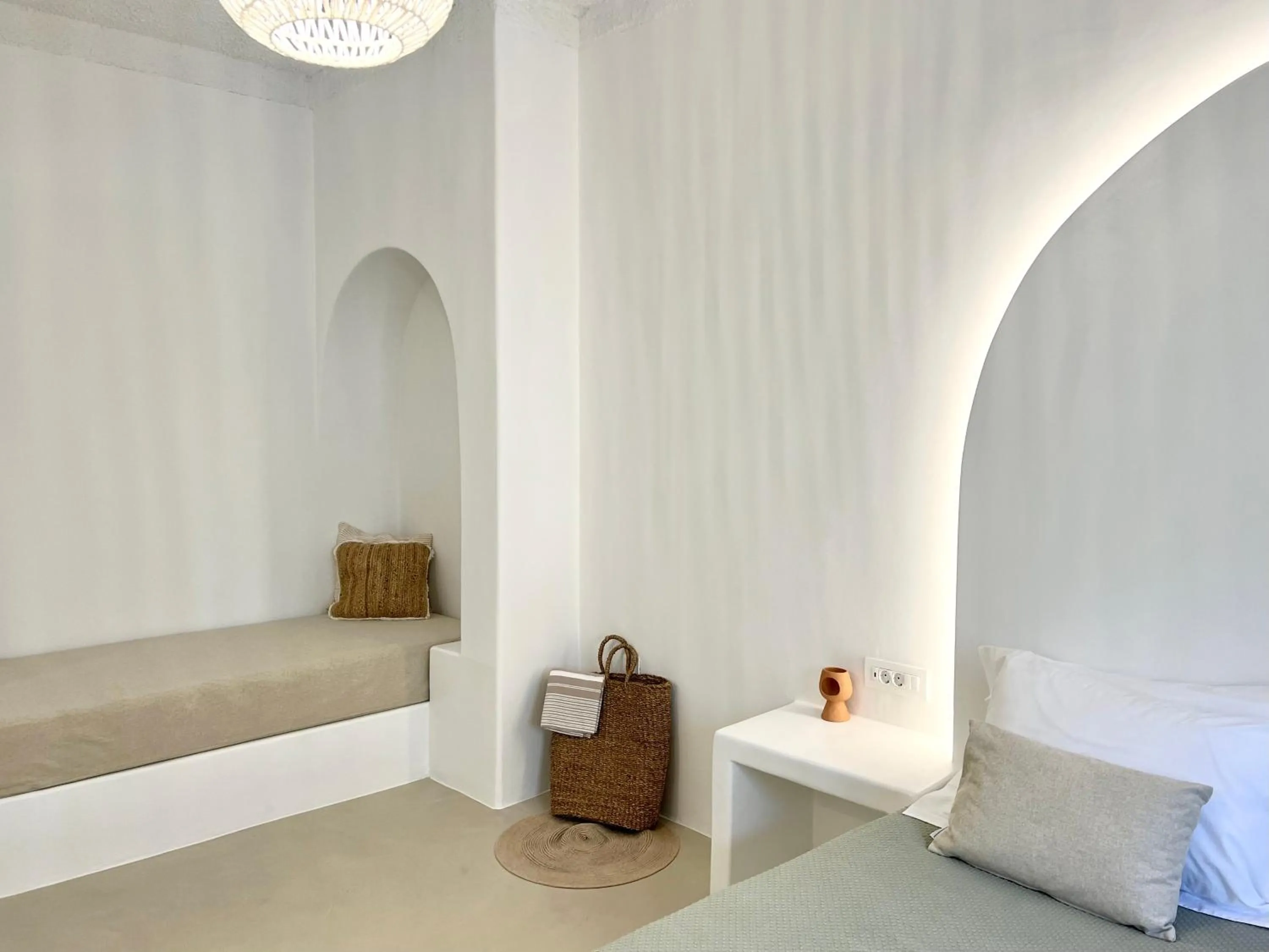 Mod Santorini Vegan Accommodation