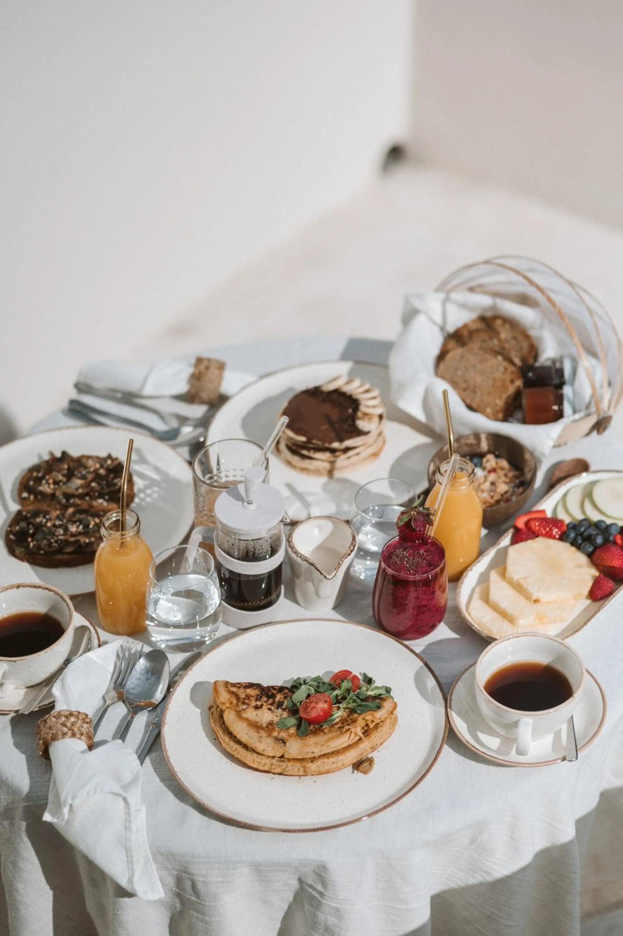 Food and drinks in Mod Santorini Vegan Accommodation